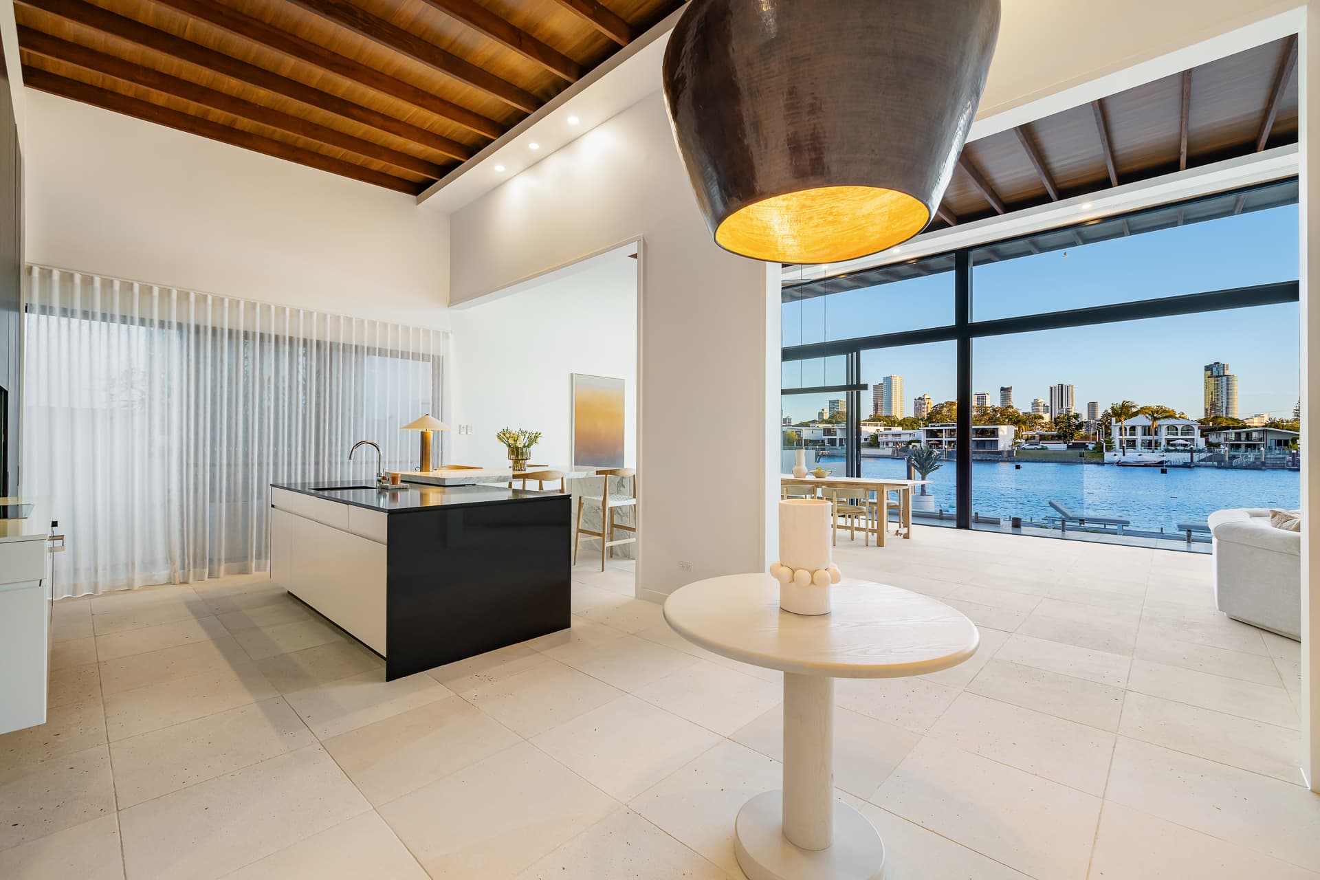 92 Amalfi Drive, Isle Of Capri, QLD, 4217, Surfers Paradise - Thumbnail 7
