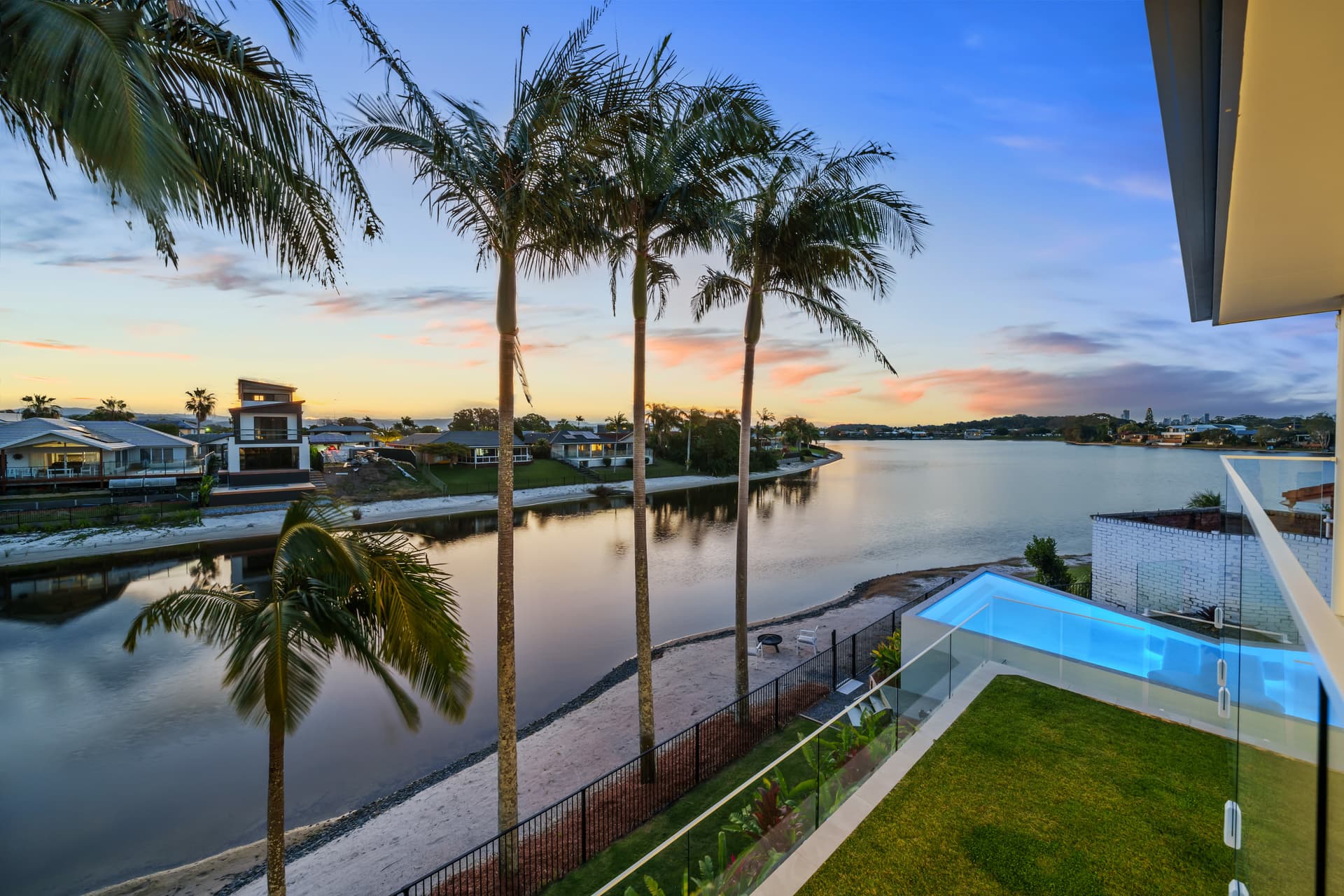 39 Kingfisher Crescent, Burleigh Waters, QLD, 4220, Burleigh Waters - Thumbnail 2