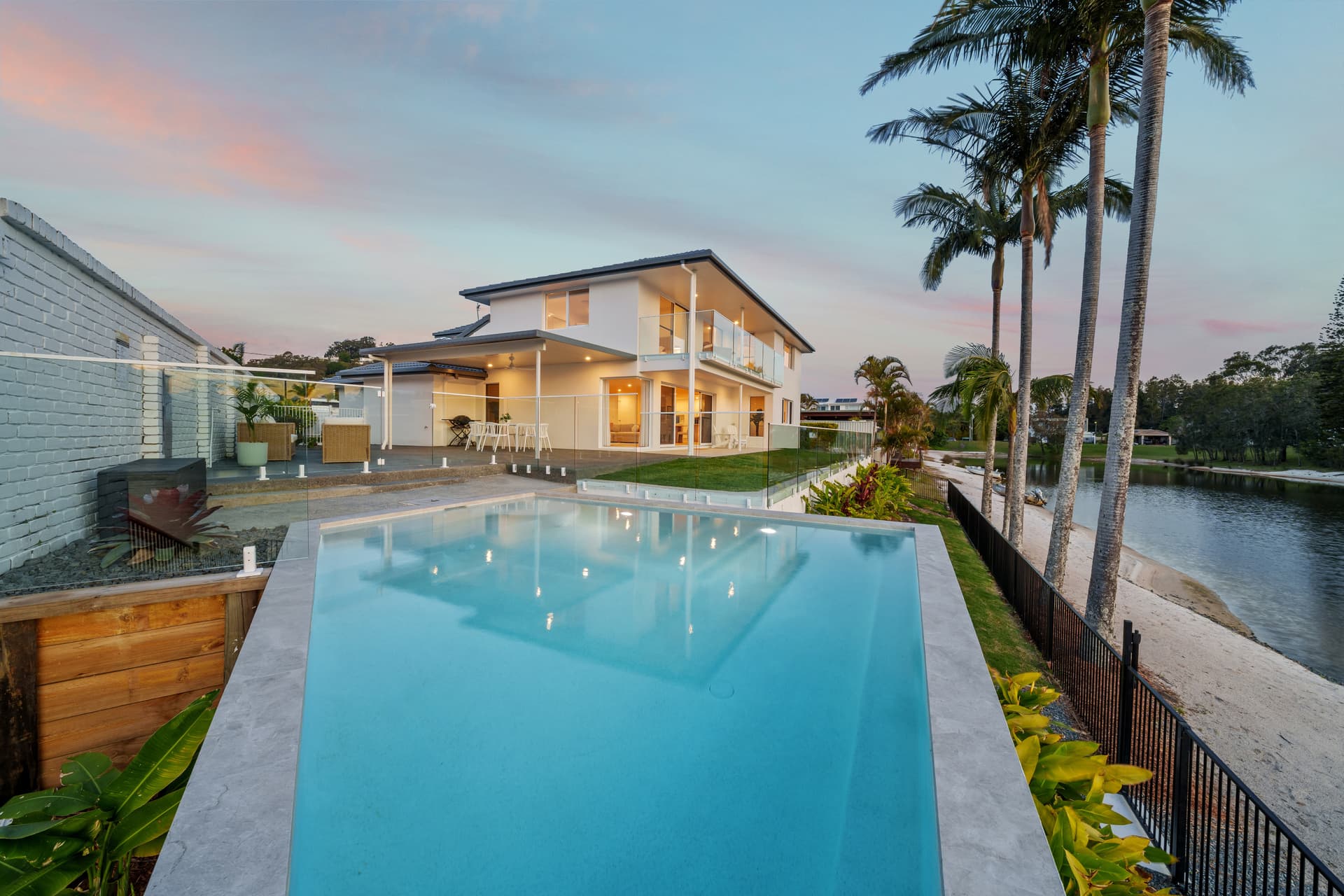 39 Kingfisher Crescent, Burleigh Waters, QLD, 4220, Burleigh Waters - Thumbnail 3