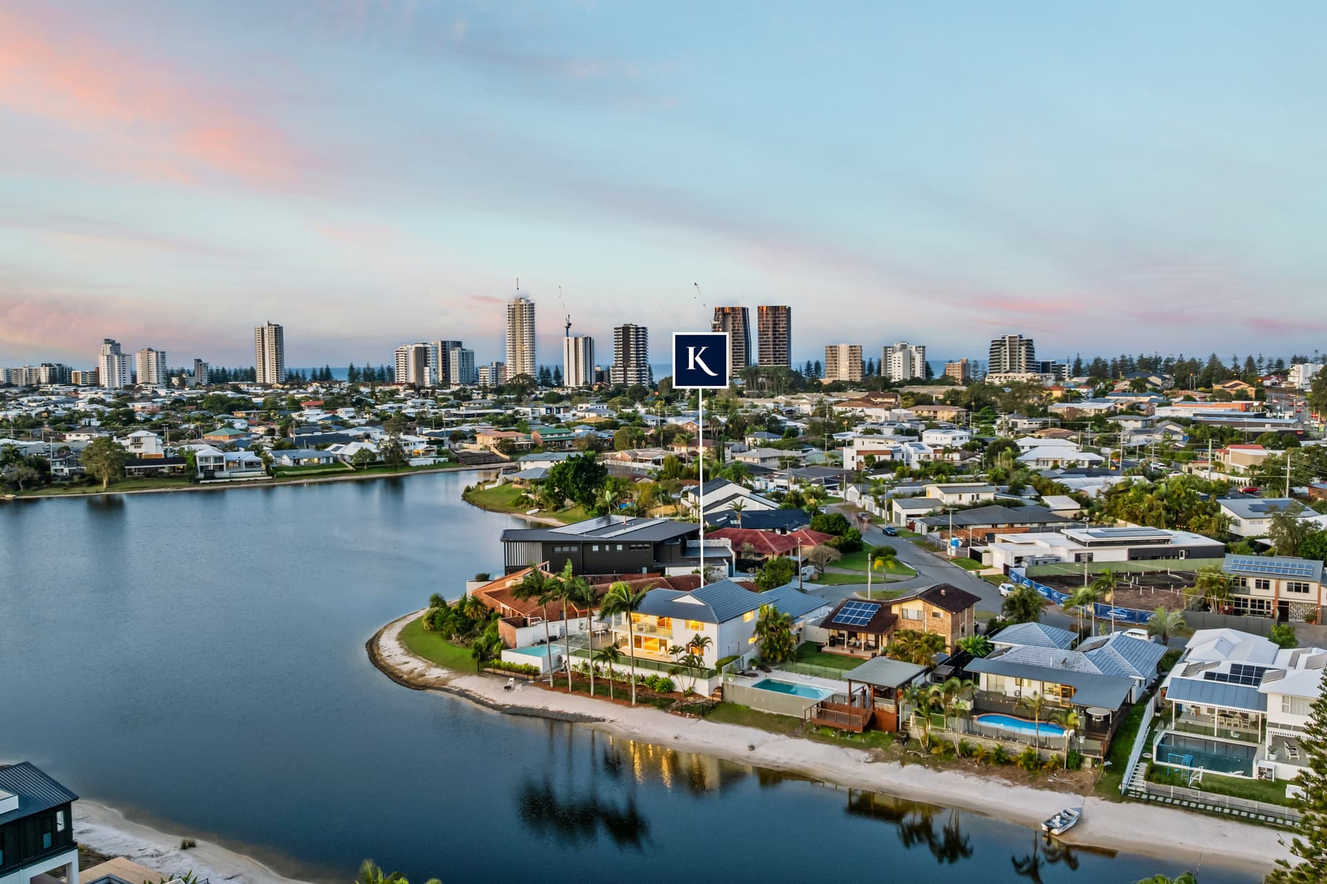 39 Kingfisher Crescent, Burleigh Waters, QLD, 4220, Burleigh Waters - Thumbnail 4