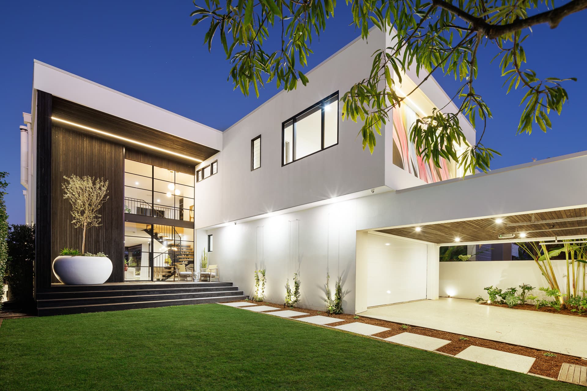 10 Rio Vista Boulevard, Broadbeach Waters, QLD, 4218, Broadbeach Waters - Thumbnail 5