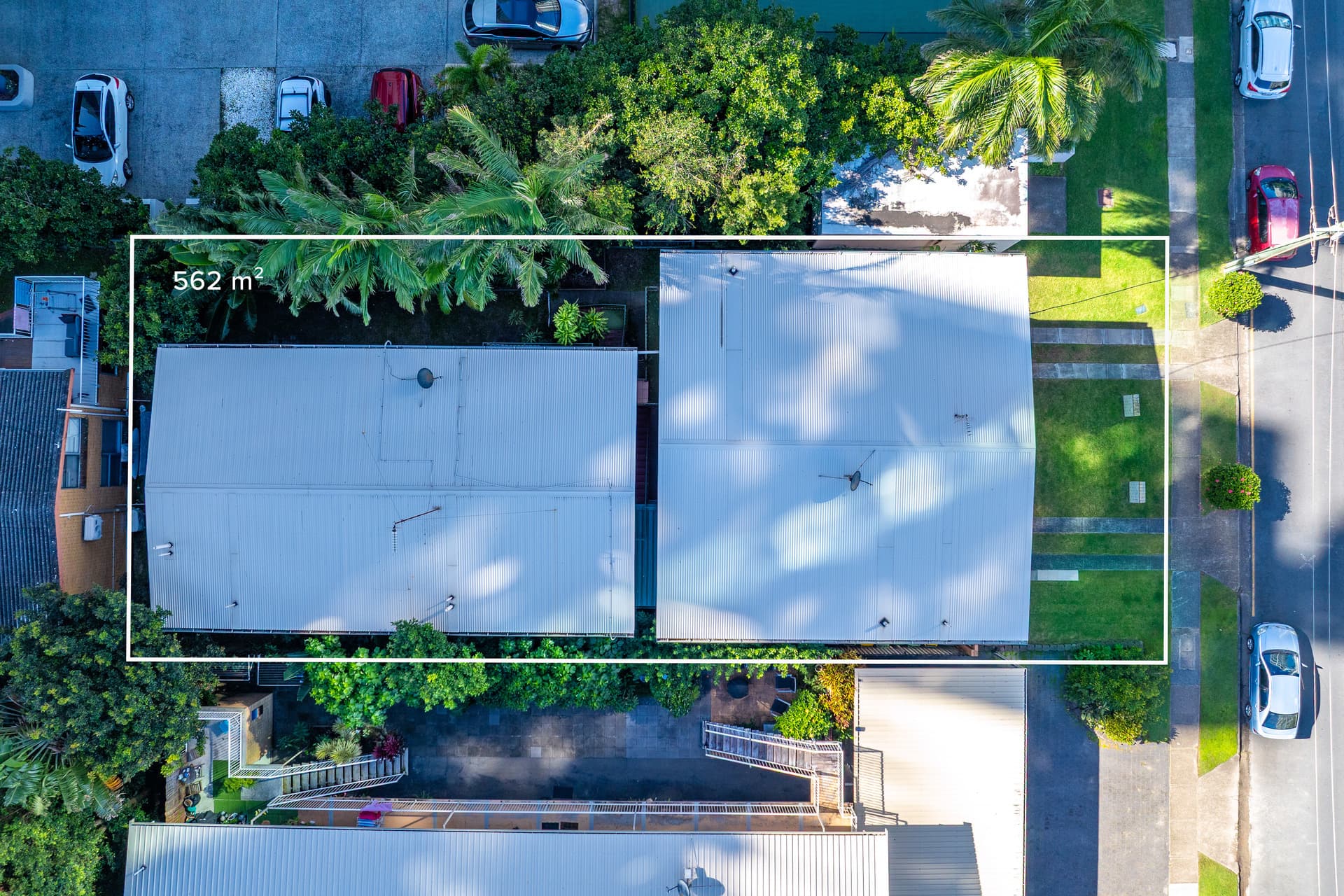 33 Breaker Street, Main Beach, QLD, 4217, Main Beach - Thumbnail 4