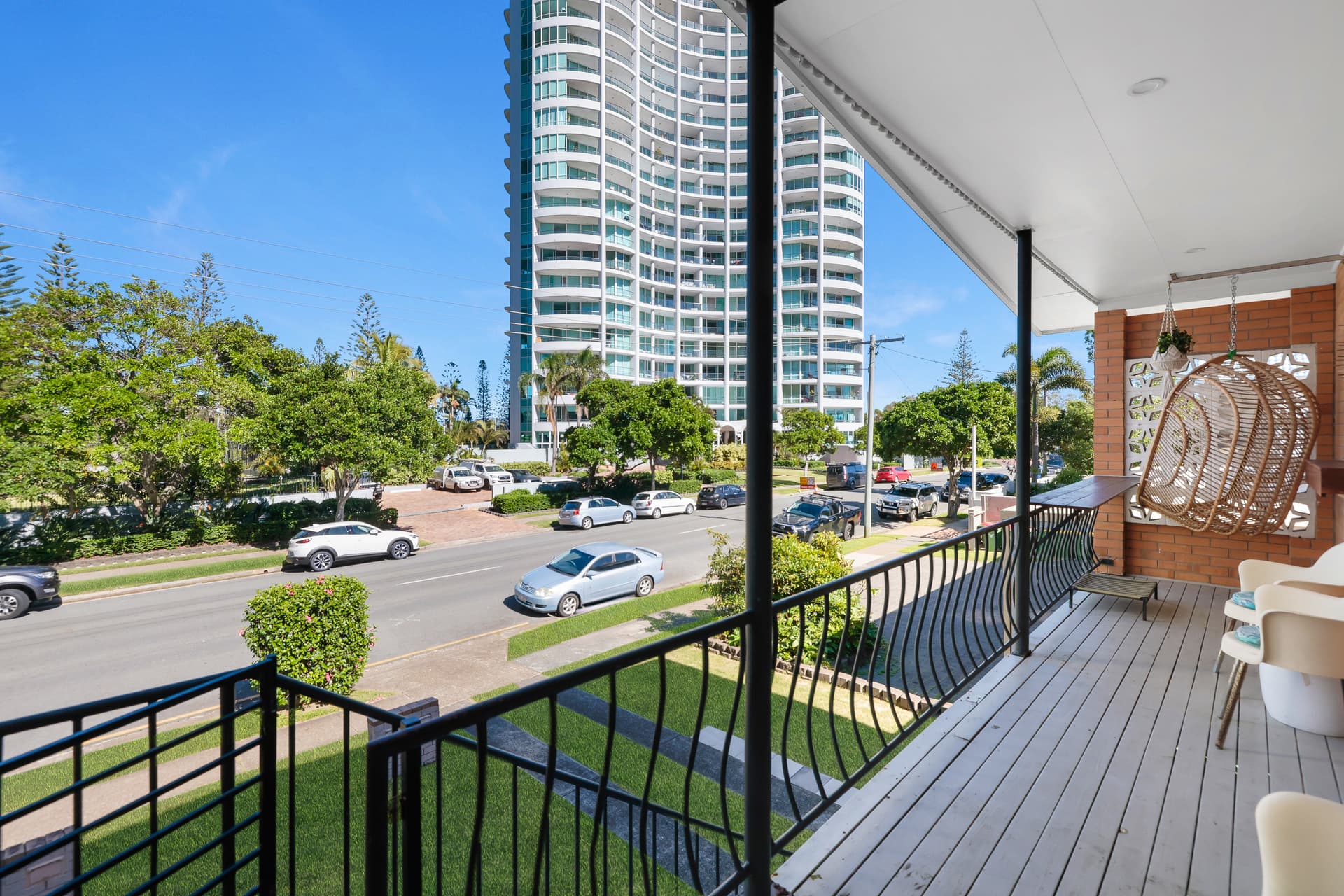 33 Breaker Street, Main Beach, QLD, 4217, Main Beach - Thumbnail 6