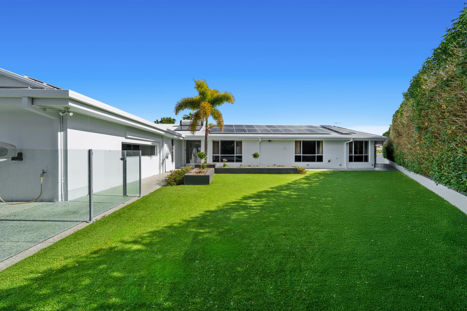 20 Salacia Avenue, Mermaid Waters, QLD, 4218, Mermaid Waters - Thumbnail 4