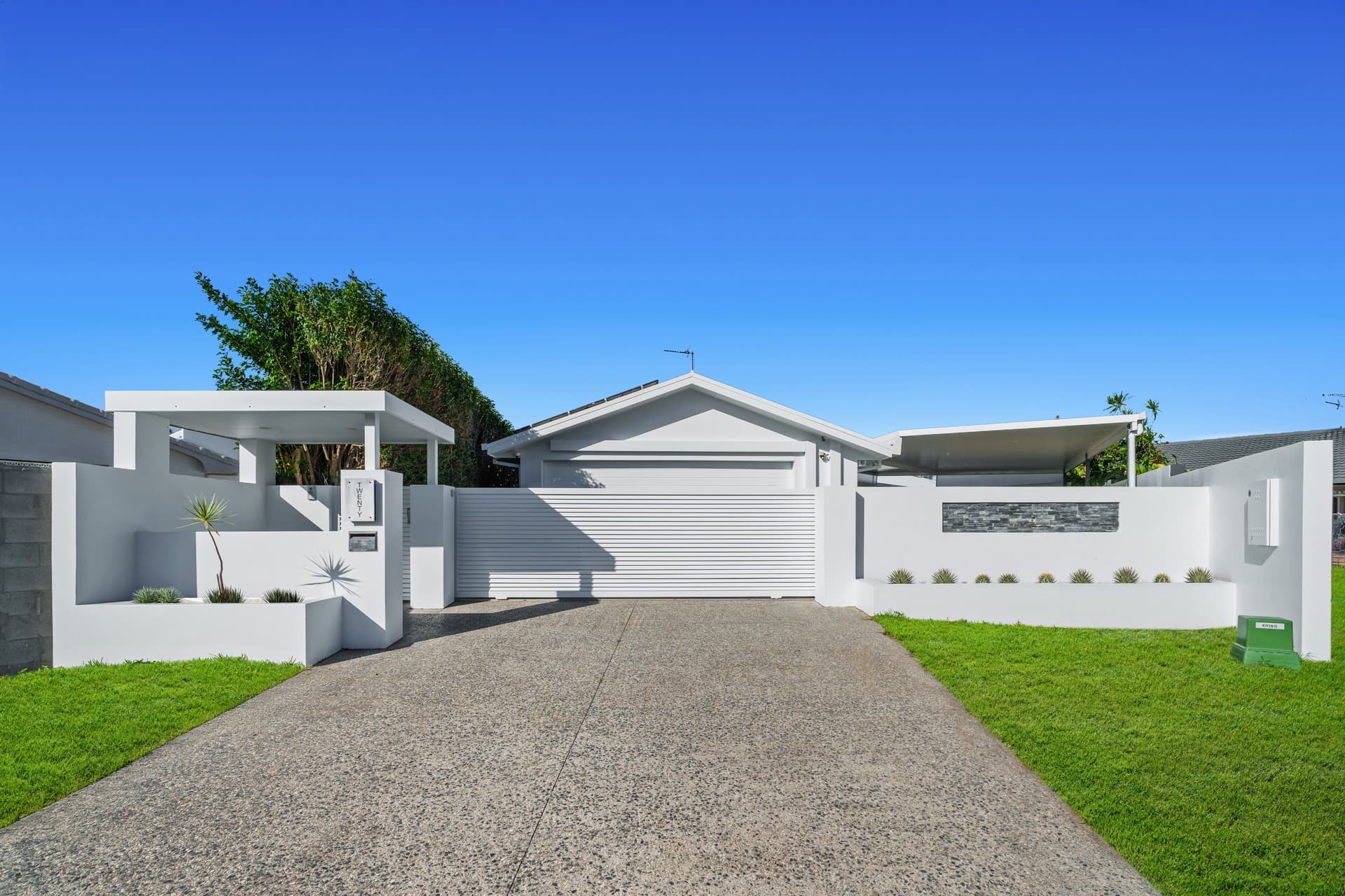 20 Salacia Avenue, Mermaid Waters, QLD, 4218, Mermaid Waters - Thumbnail 6