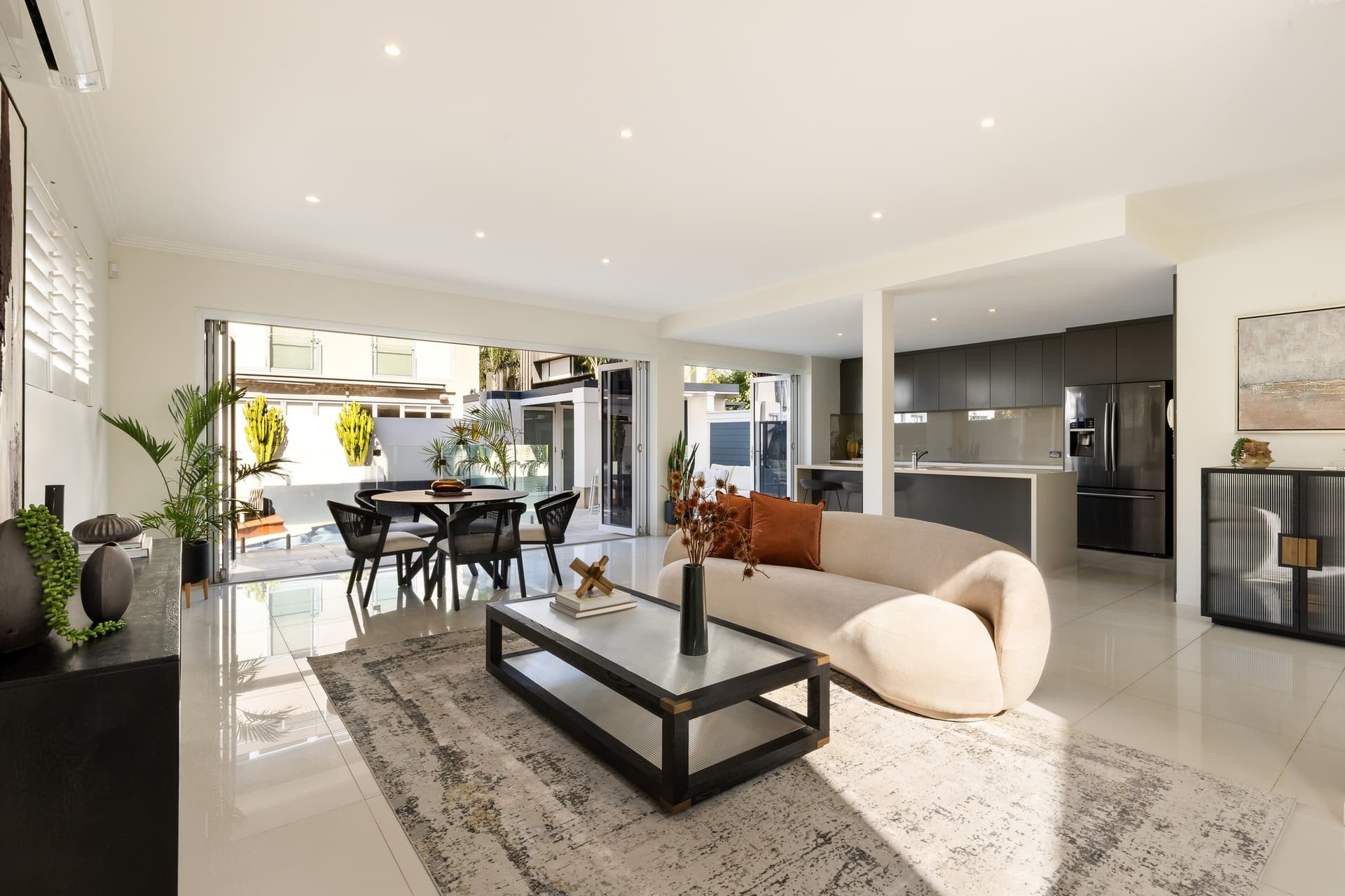 7 Seagull Avenue, Mermaid Beach, QLD, 4218, Mermaid Beach - Thumbnail 3