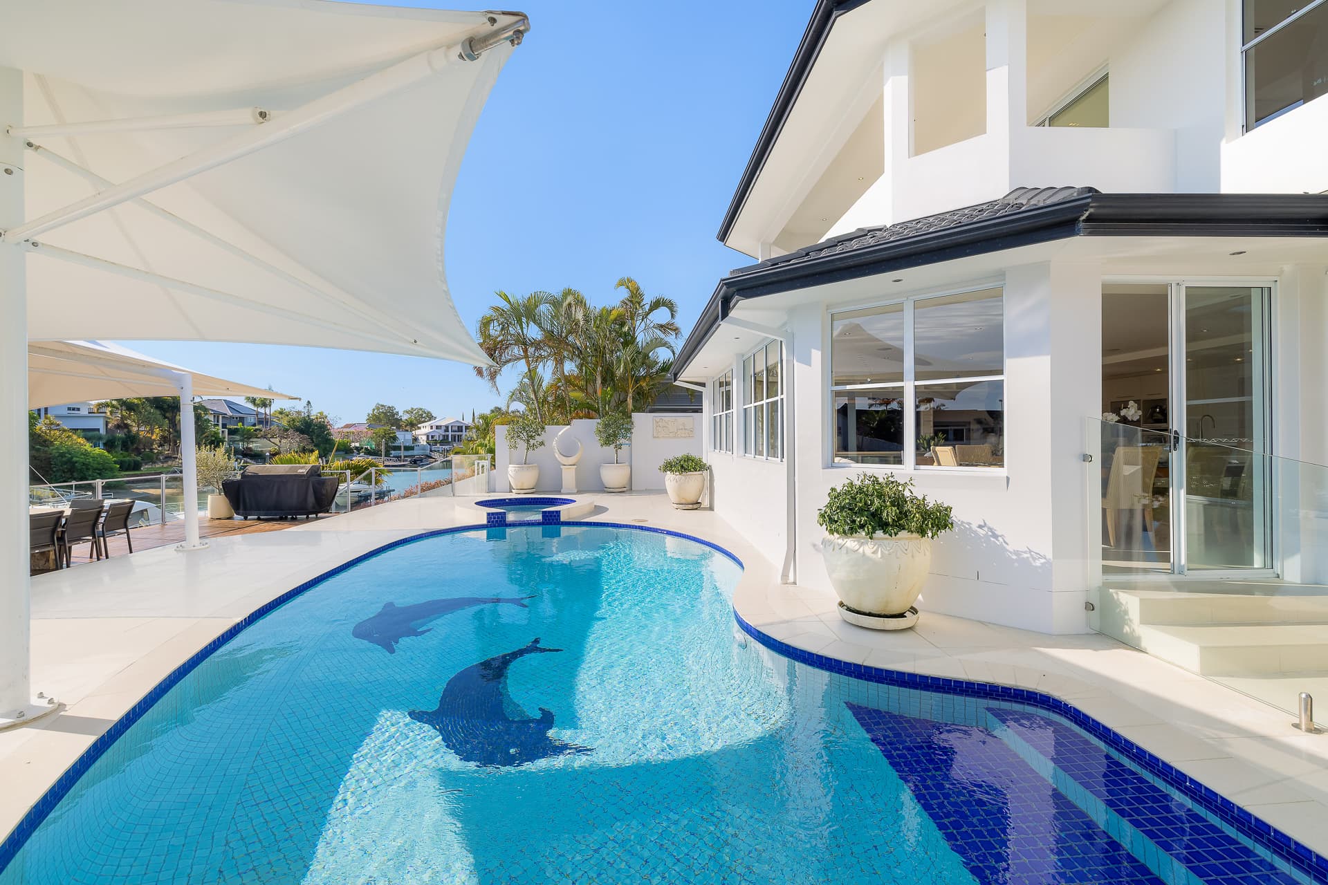 15 Saint Raphael Terrace, Sorrento, QLD, 4217, Bundall - Thumbnail 6