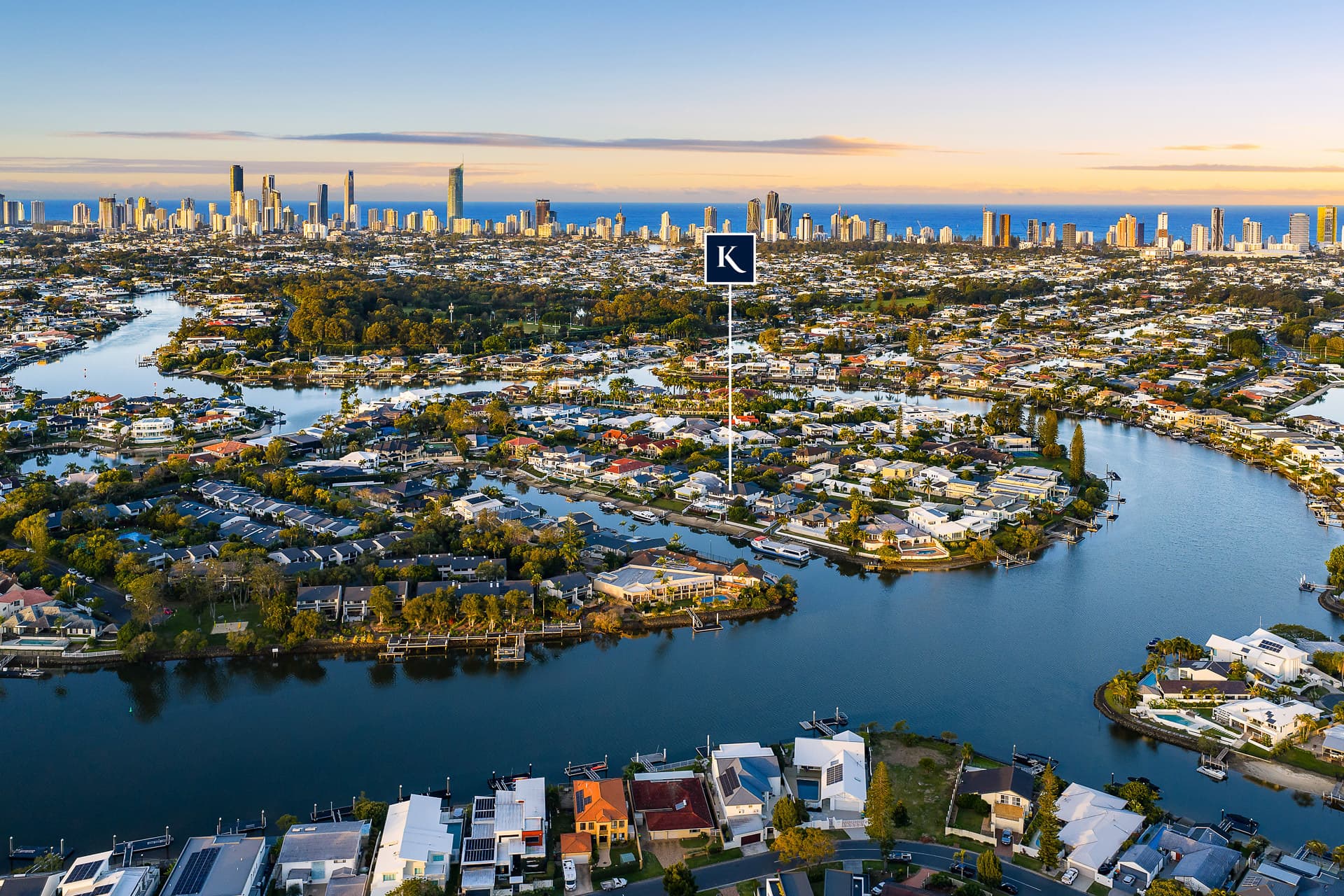 15 Saint Raphael Terrace, Sorrento, QLD, 4217, Bundall - Thumbnail 7