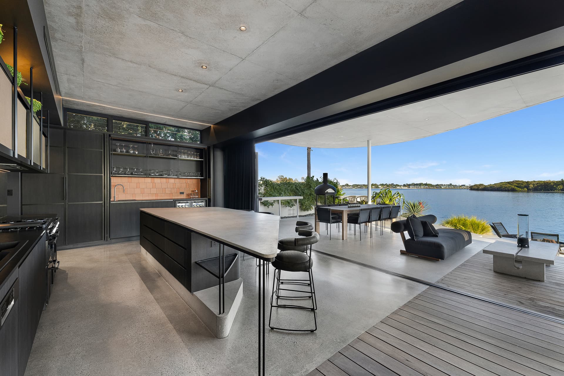 23 Hume Parade, Paradise Point, QLD, 4216, Paradise Point - Thumbnail 7