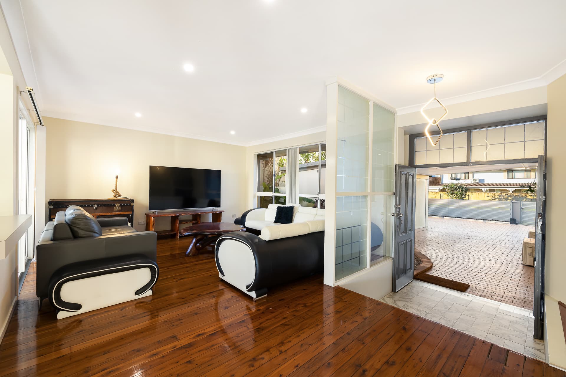 193 Stanhill Drive, Surfers Paradise, QLD, 4217, Surfers Paradise - Thumbnail 4