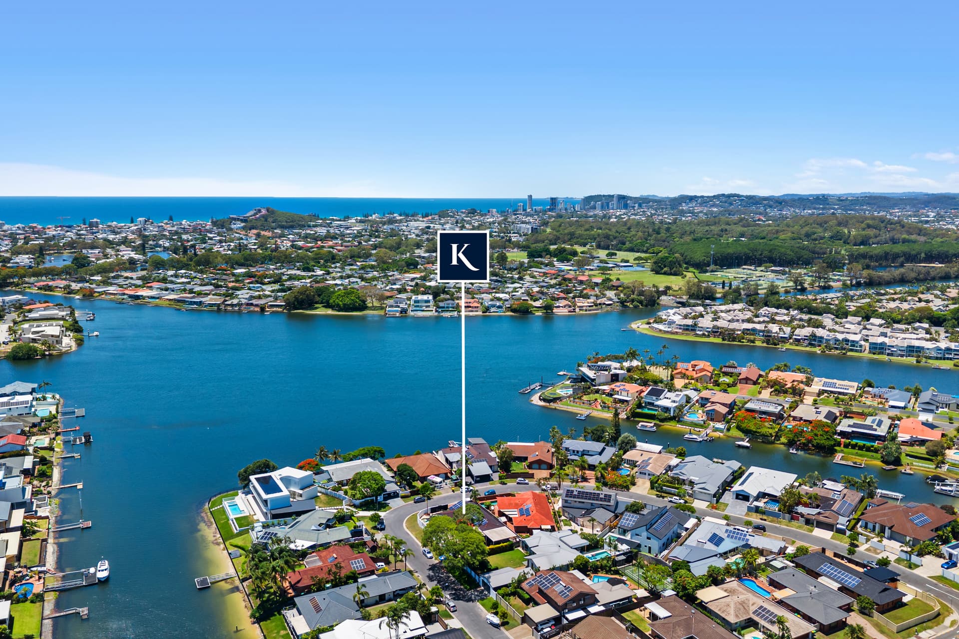 7 Compass Court, Mermaid Waters, QLD, 4218, Mermaid Waters - Thumbnail 3