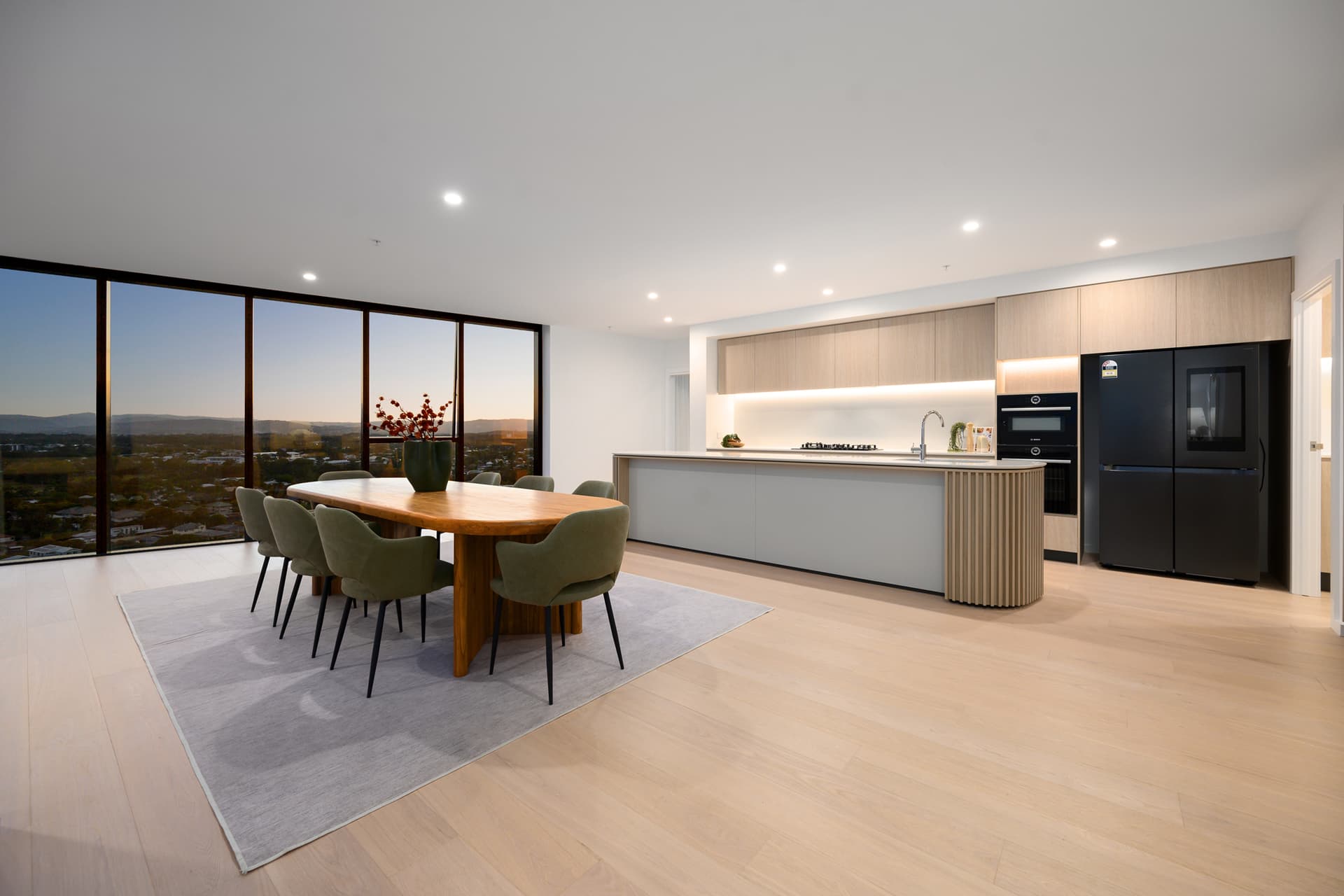 2104/180 Marine Parade, Labrador, QLD, 4215, Labrador - Thumbnail 5