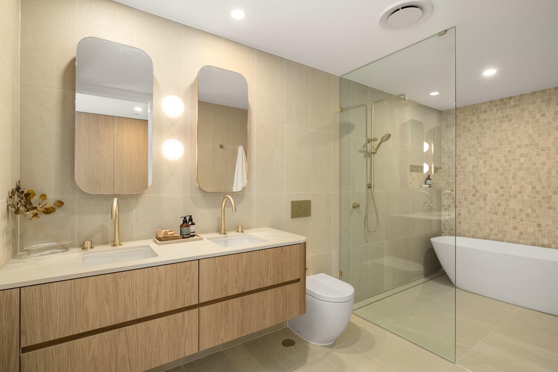 204/5-7 Hythe  Street, Miami, QLD, 4220, Miami - Thumbnail 7