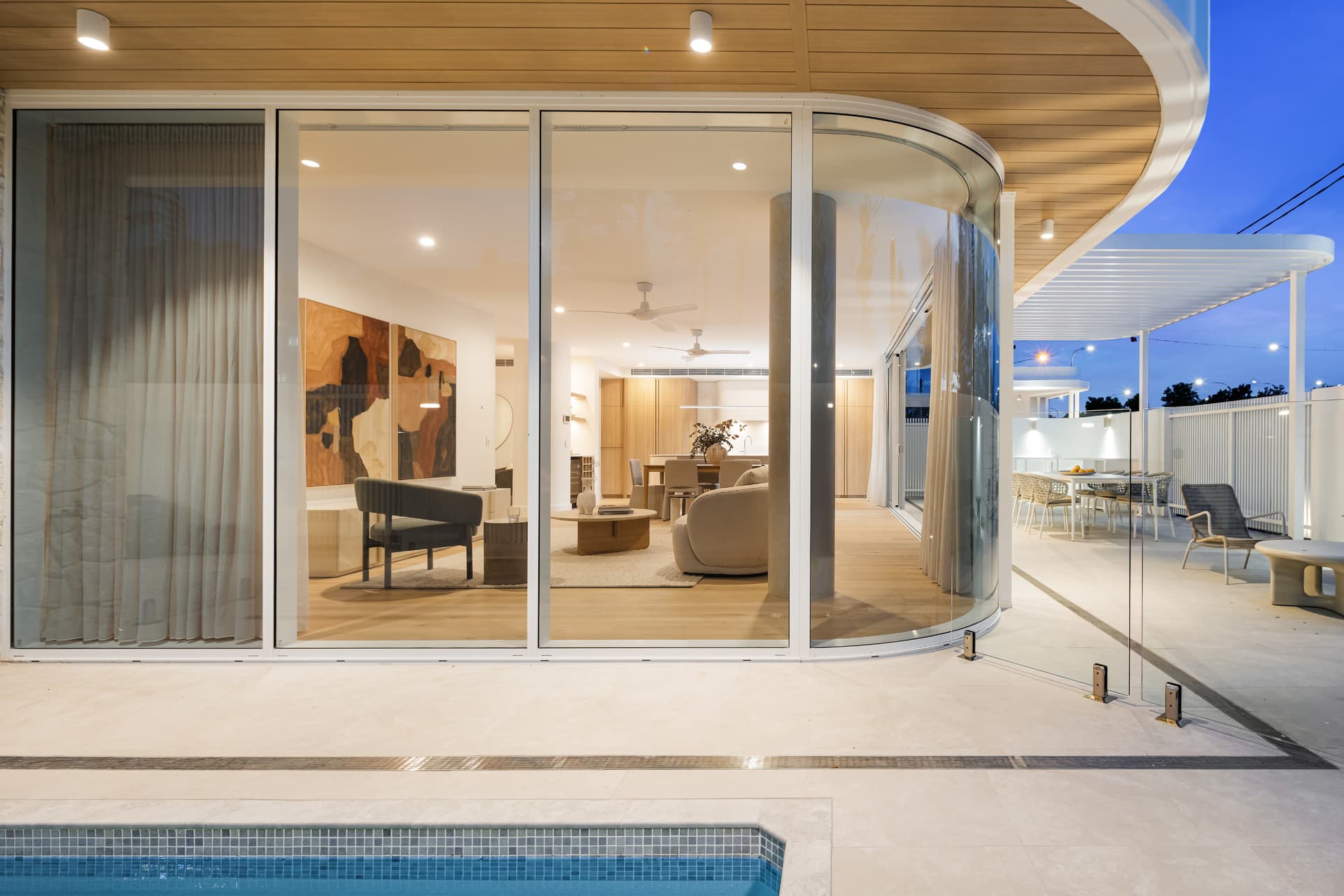 Villa 1, 19-21 Rankin Parade, Main Beach, QLD, 4217, Main Beach - Thumbnail 4