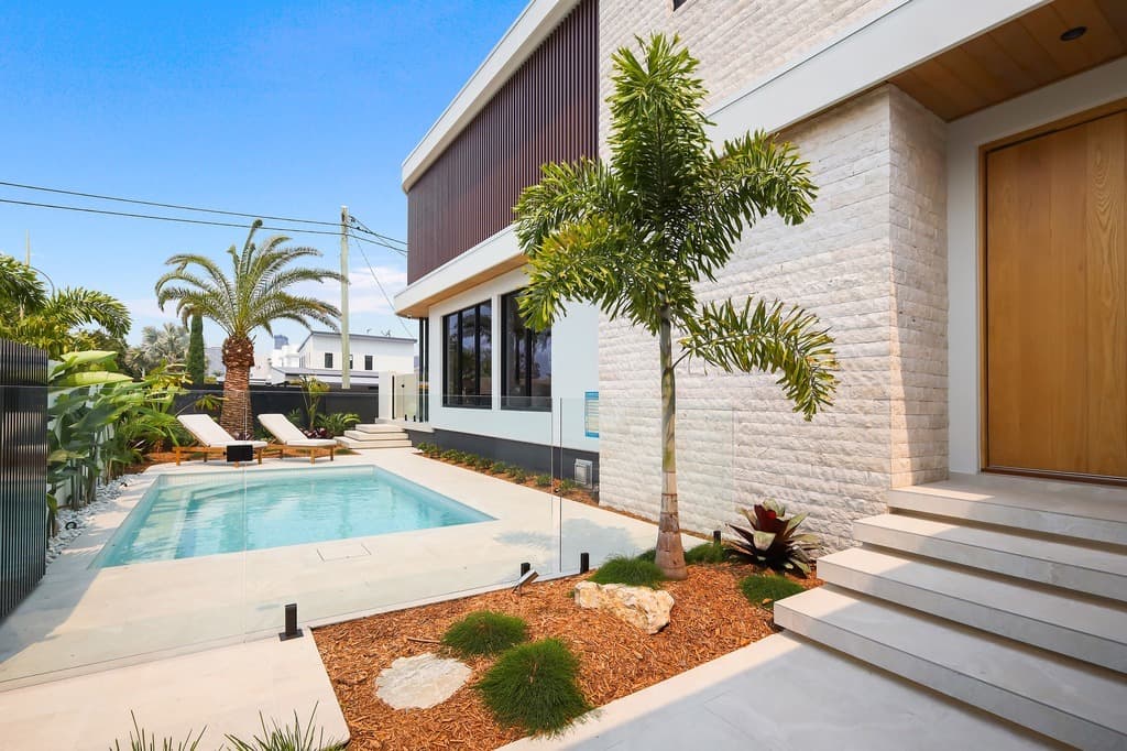 64a T E Peters Drive, Broadbeach Waters, QLD, 4218, Broadbeach Waters - Thumbnail 2