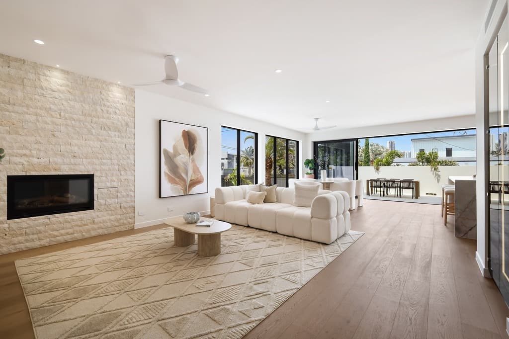 64a T E Peters Drive, Broadbeach Waters, QLD, 4218, Broadbeach Waters - Thumbnail 3