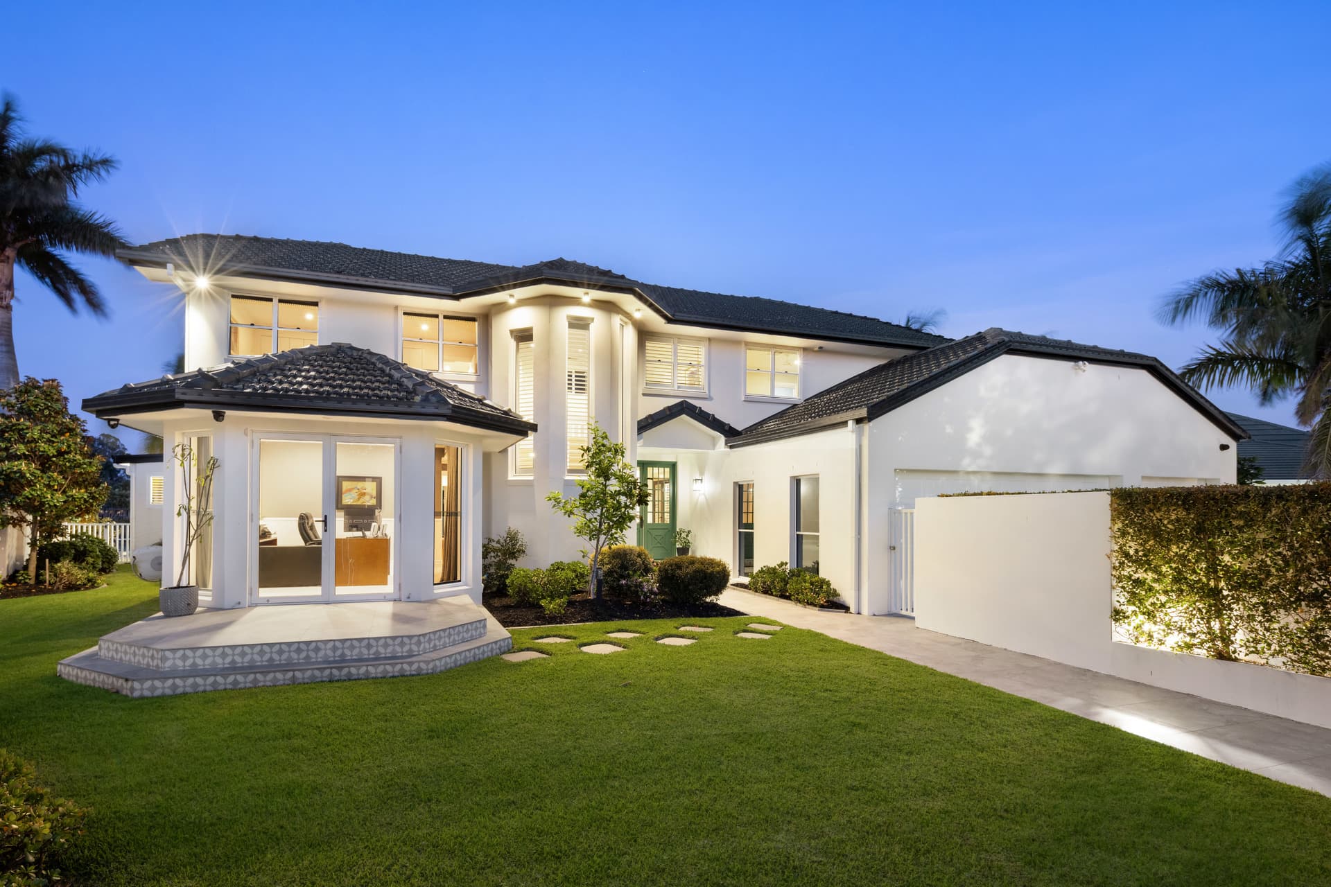 5 San Remo Boulevard, Sorrento, QLD, 4217, Bundall - Thumbnail 3