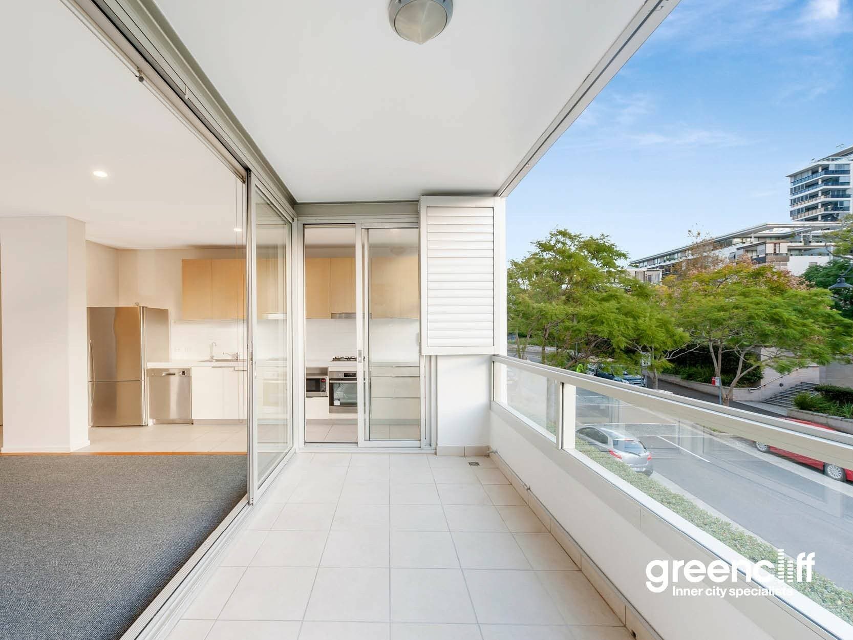 17, 4 Alexandra Dr, Camperdown - Image 1