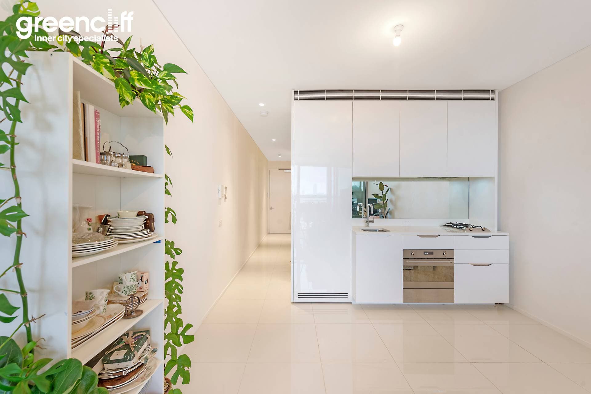 1607, 18 Park Lane, Chippendale - Thumbnail 2