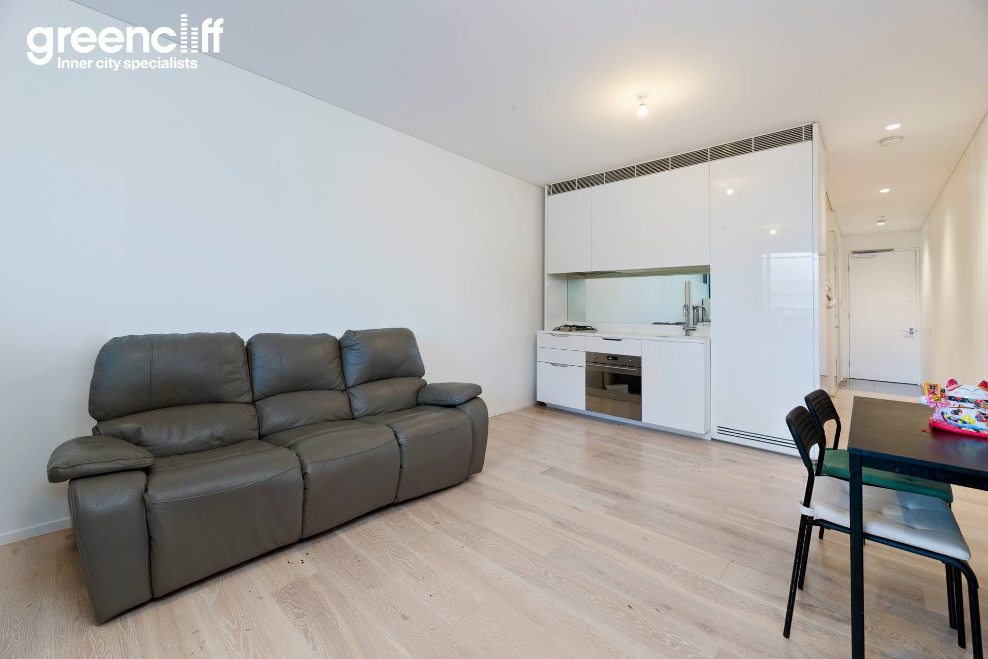 810, 18 Park Lane, Chippendale - Image 1