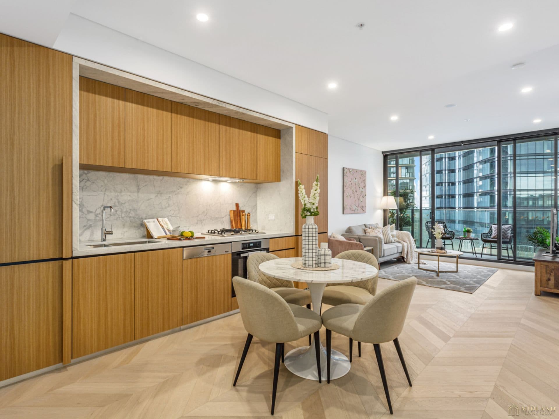 809/500 Pacific Highway, St Leonards, St Leonards - Thumbnail 2