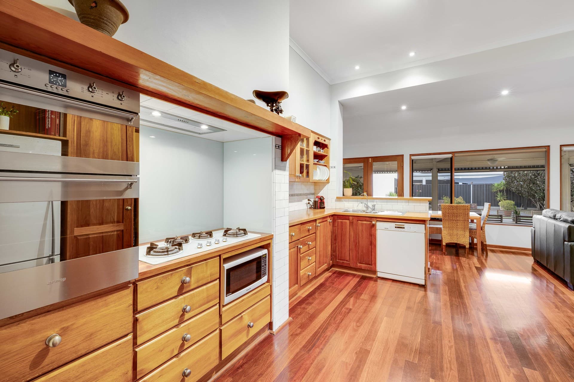 9 Rockingham Street, West Beach - Thumbnail 6