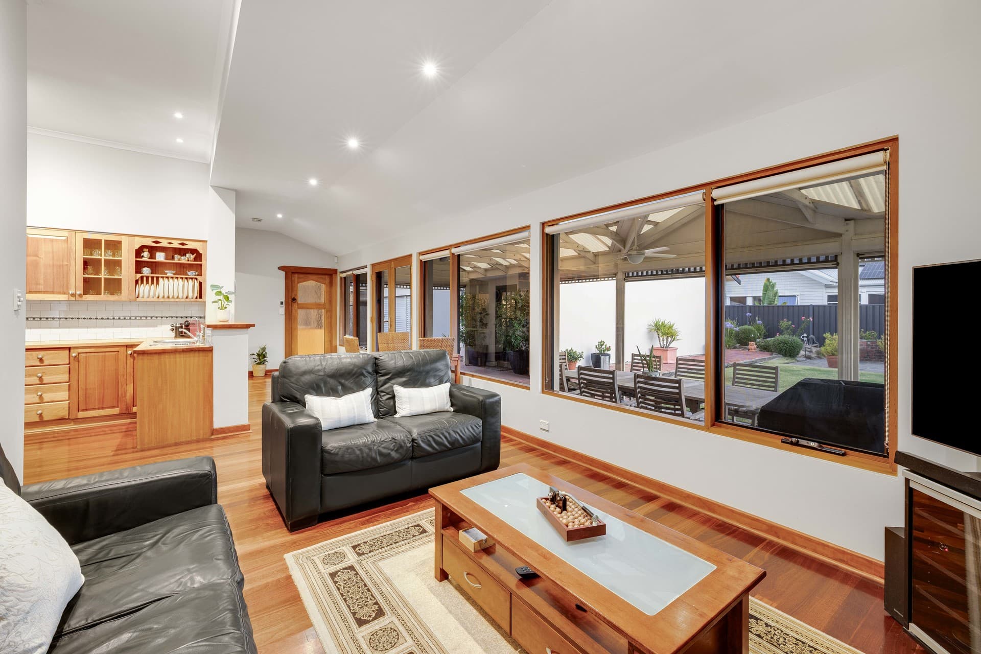 9 Rockingham Street, West Beach - Thumbnail 8