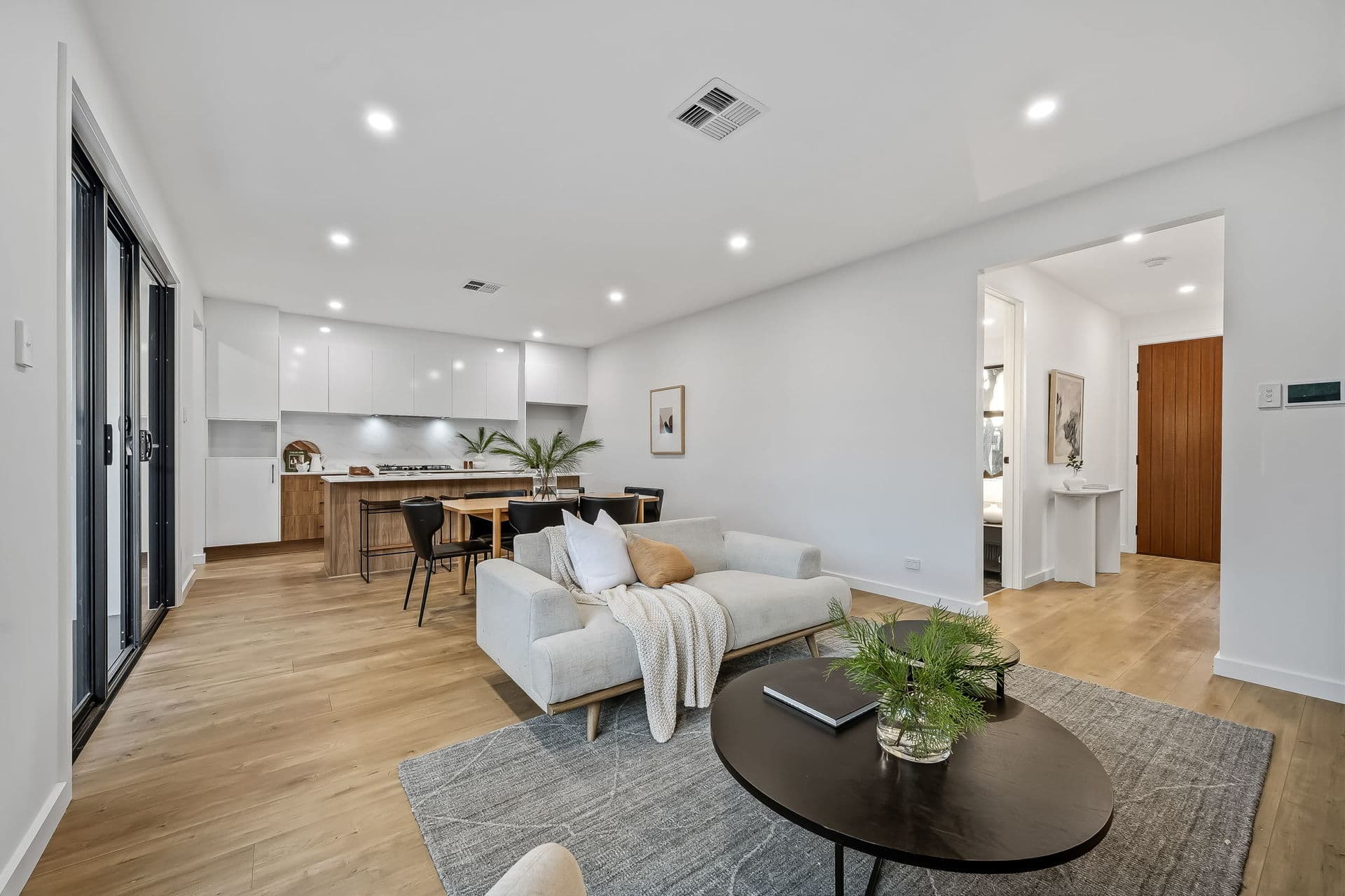 22B Blyth Street, Clearview - Thumbnail 7