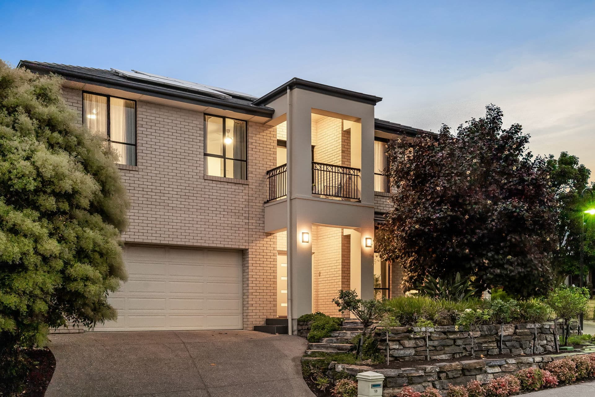 18 Evergreen Parade, Flagstaff Hill - Thumbnail 2