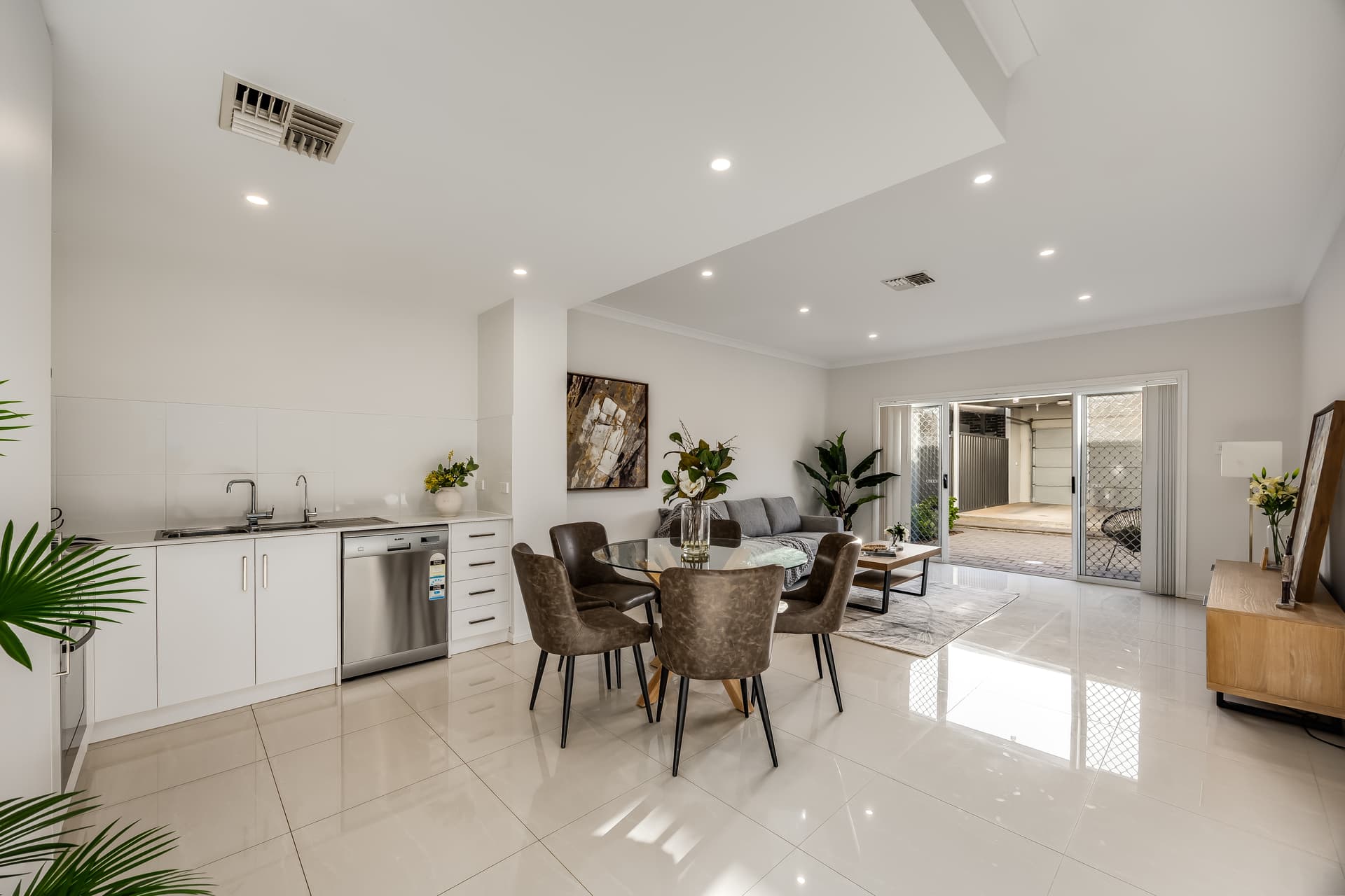 10 Wiltshire Drive, Lightsview - Thumbnail 5