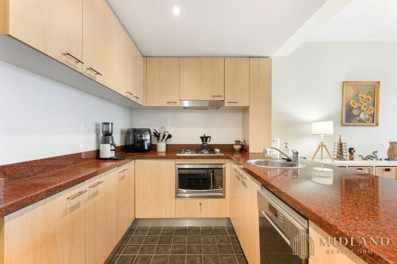 1 Sergeants Lane, St Leonards - Thumbnail 7