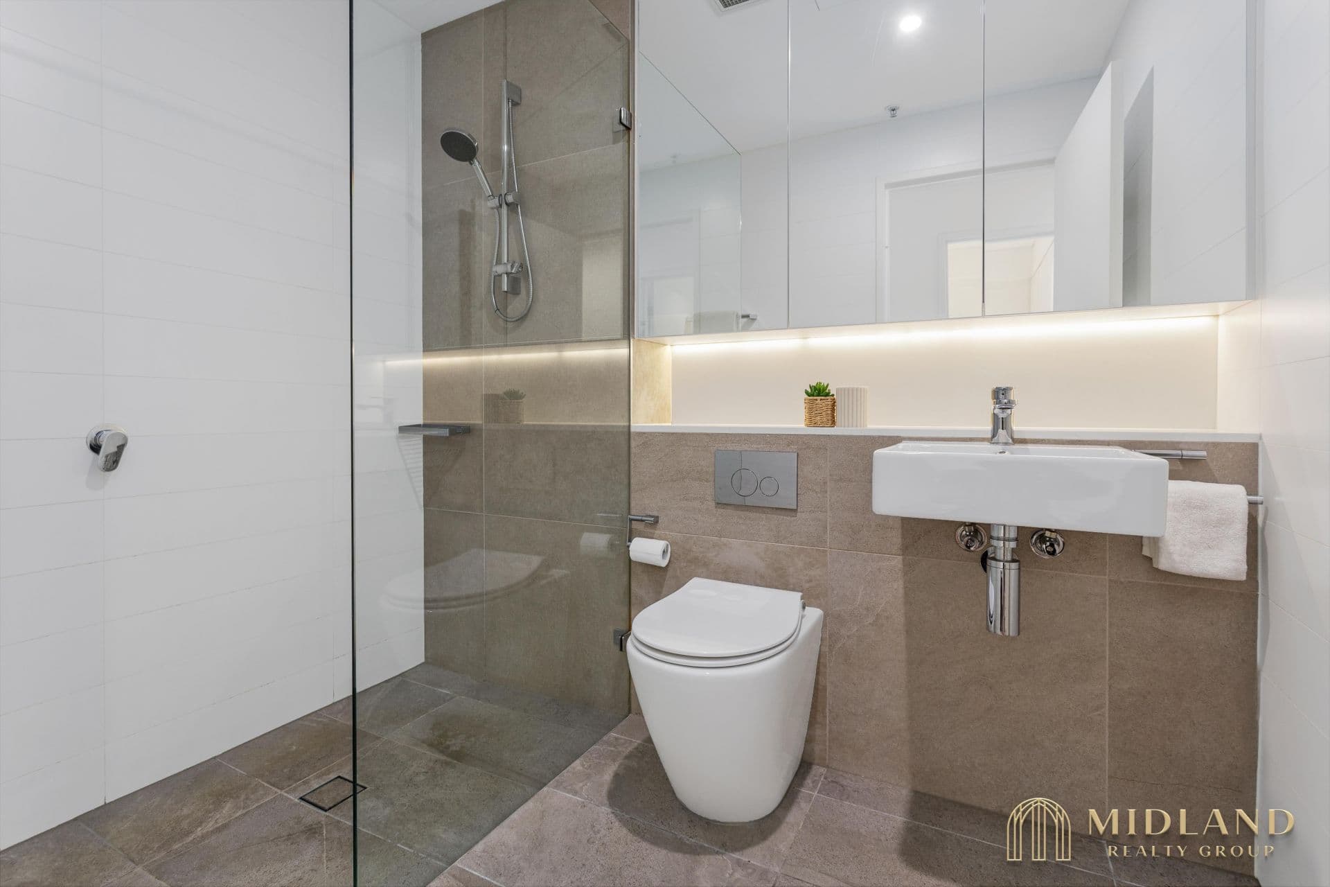 9 Albany Street, St Leonards - Thumbnail 8