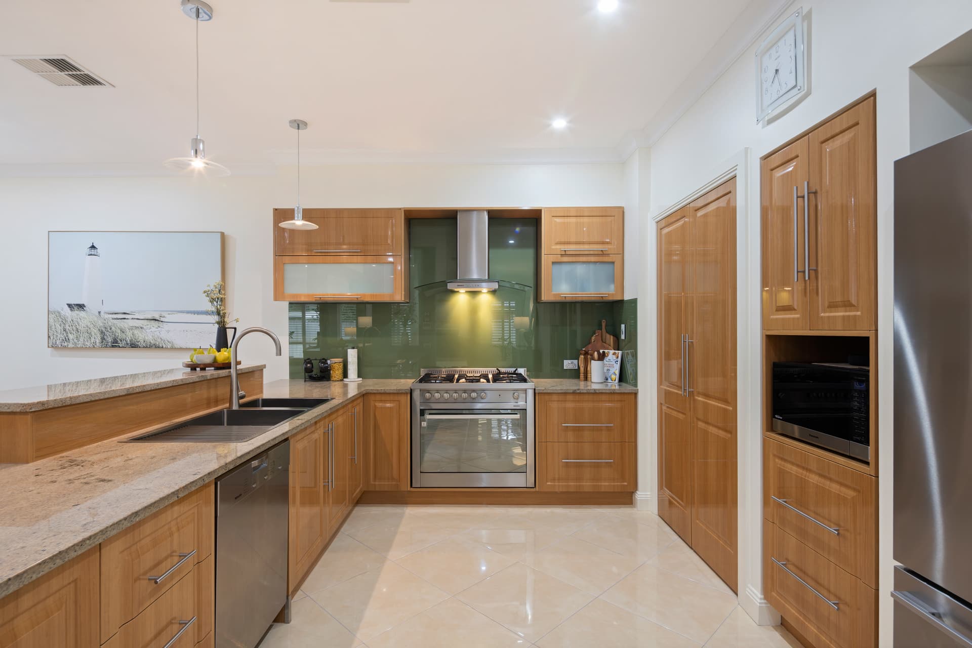 36 Brookfield Circuit, Northgate - Thumbnail 8