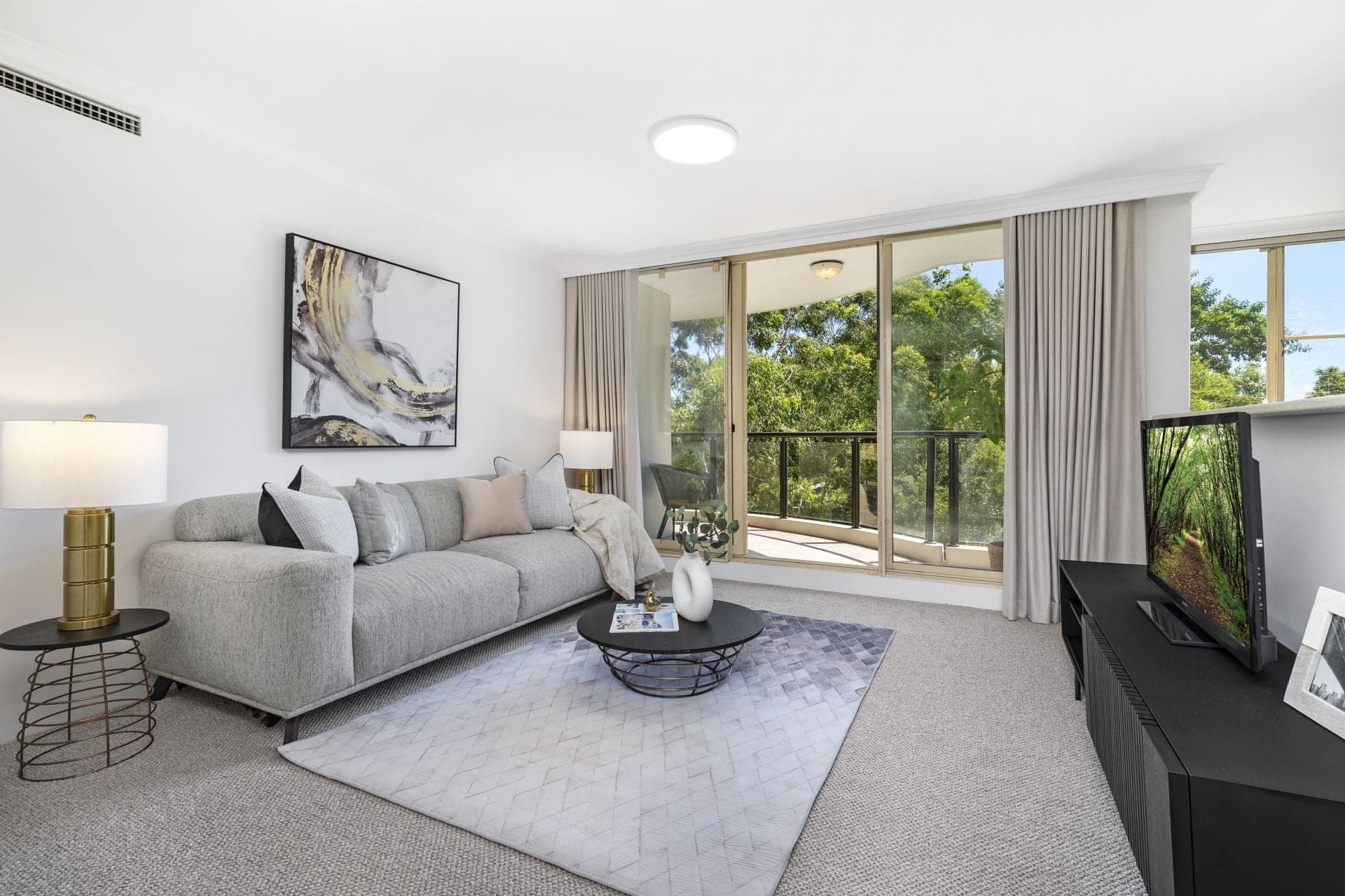 49 Lithgow Street, St Leonards - Thumbnail 2