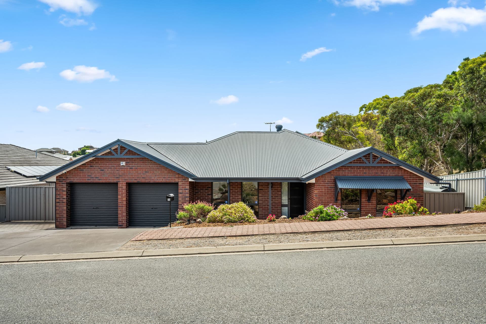 14 St Vincent Circuit, Sheidow Park - Image 1
