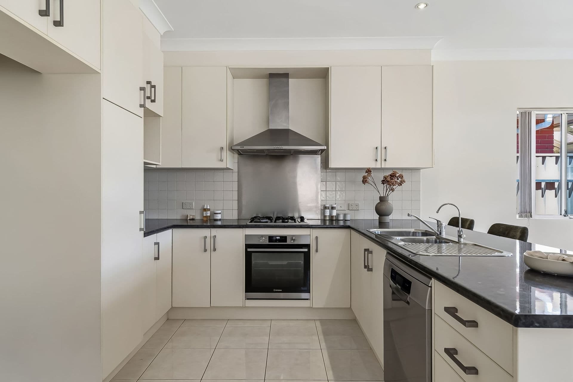 26 Harrow Street, Dover Gardens - Thumbnail 5