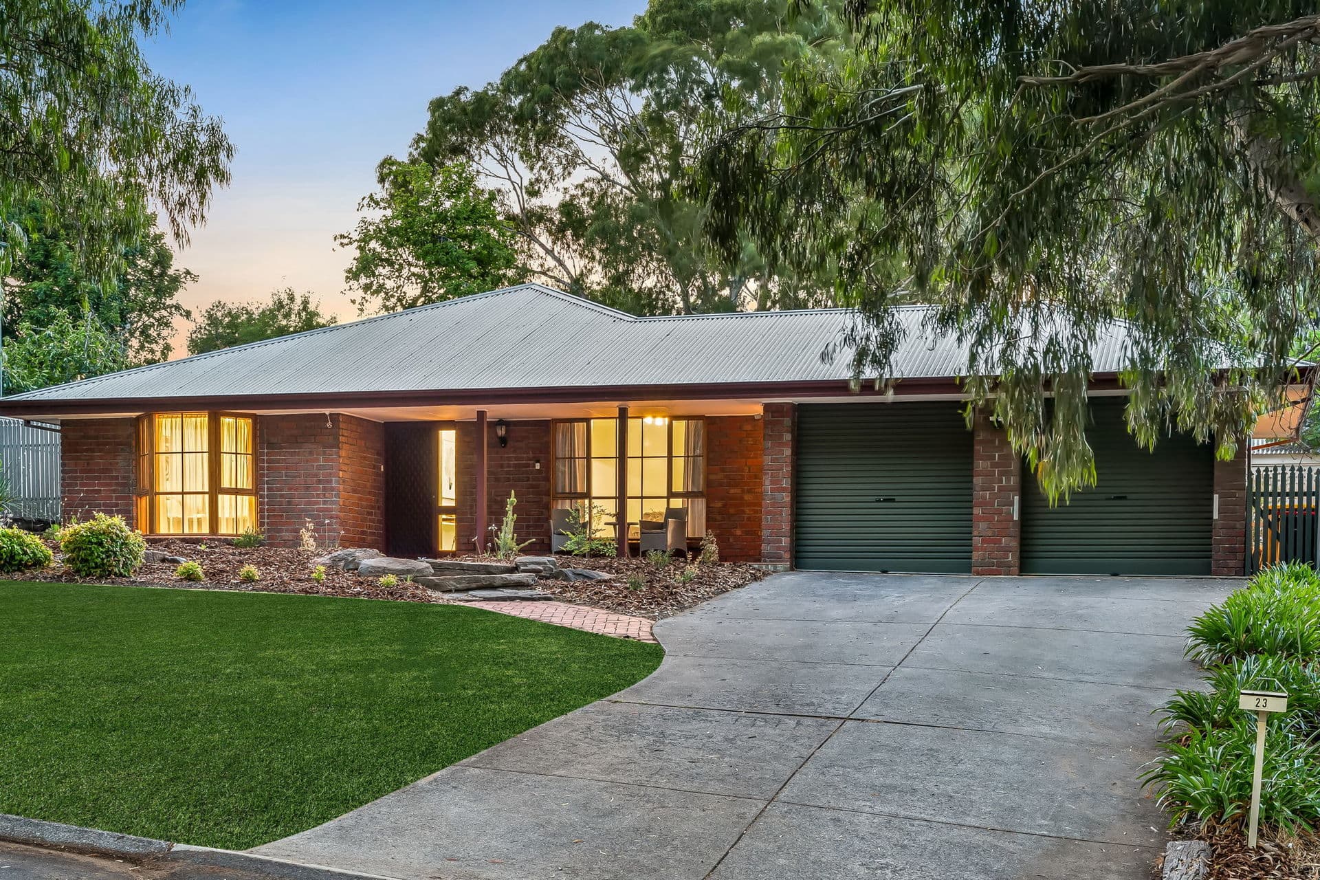 23 Crossing Road, Aberfoyle Park - Thumbnail 2