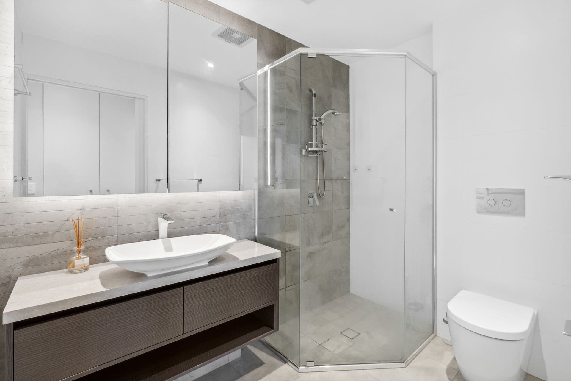 501/586 Mowbray Road West, Lane Cove North, Lane Cove North - Thumbnail 5