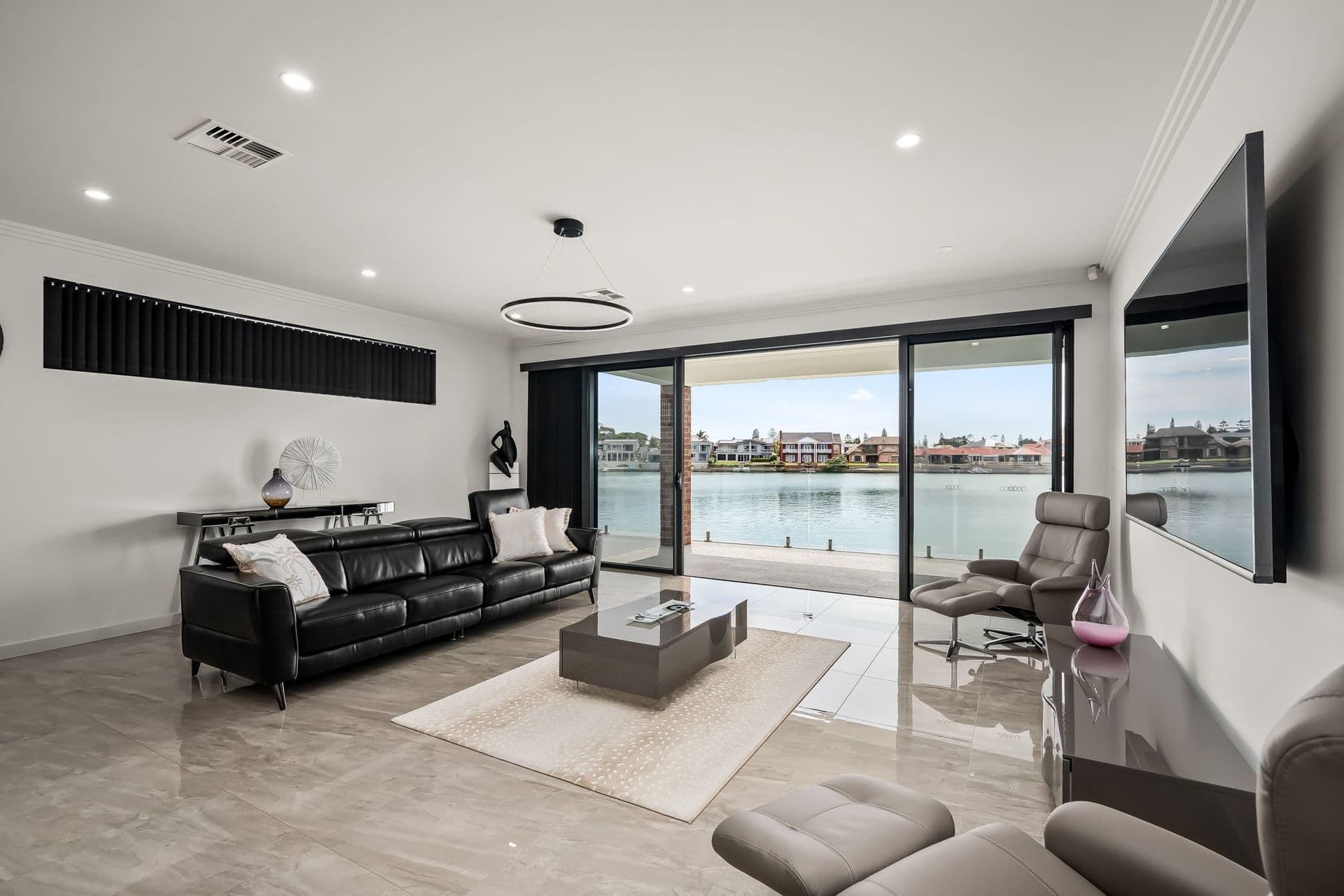 45A The Annie Watt Circuit, West Lakes Shore - Thumbnail 8