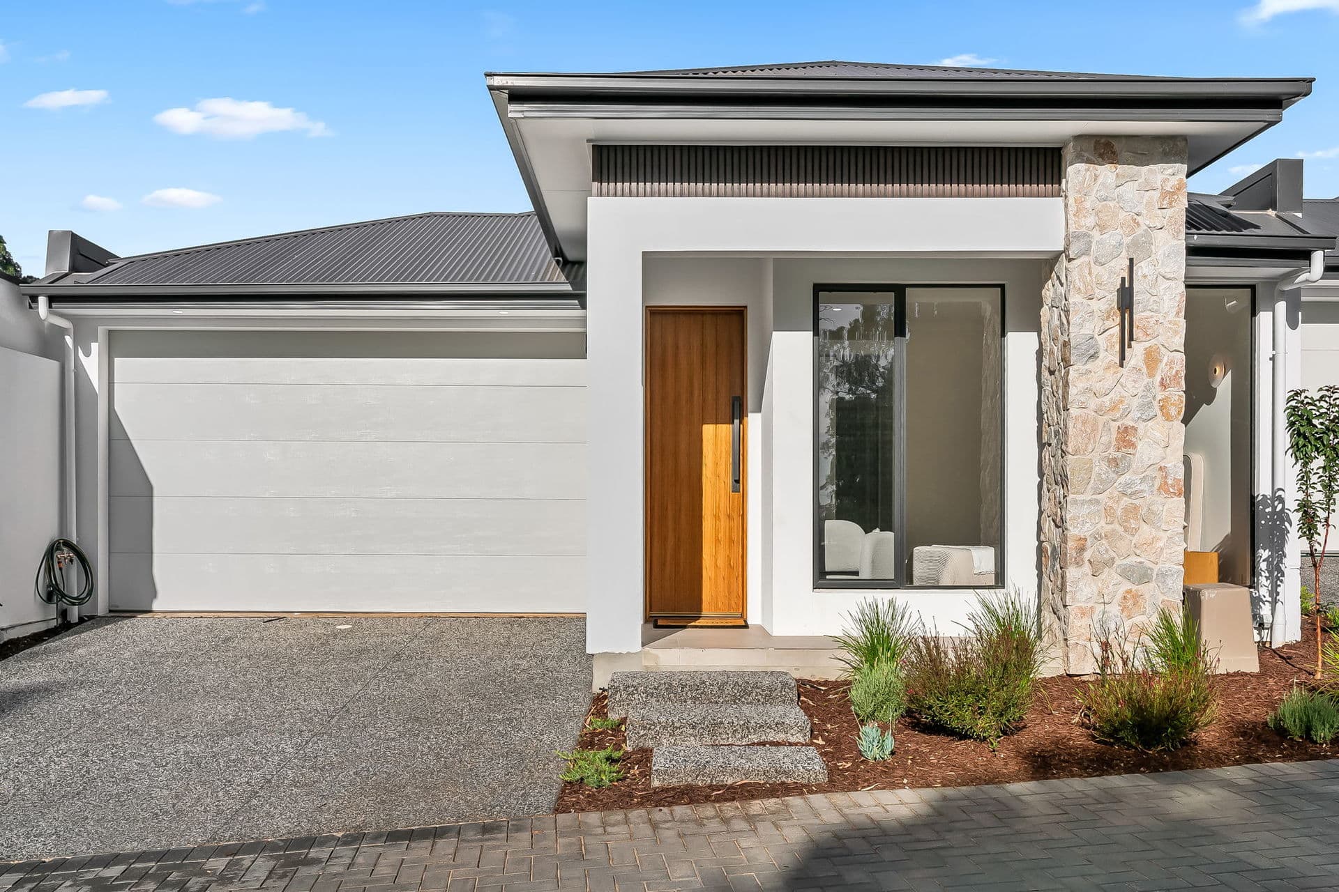 274 Lower Athelstone Road, Athelstone - Thumbnail 2