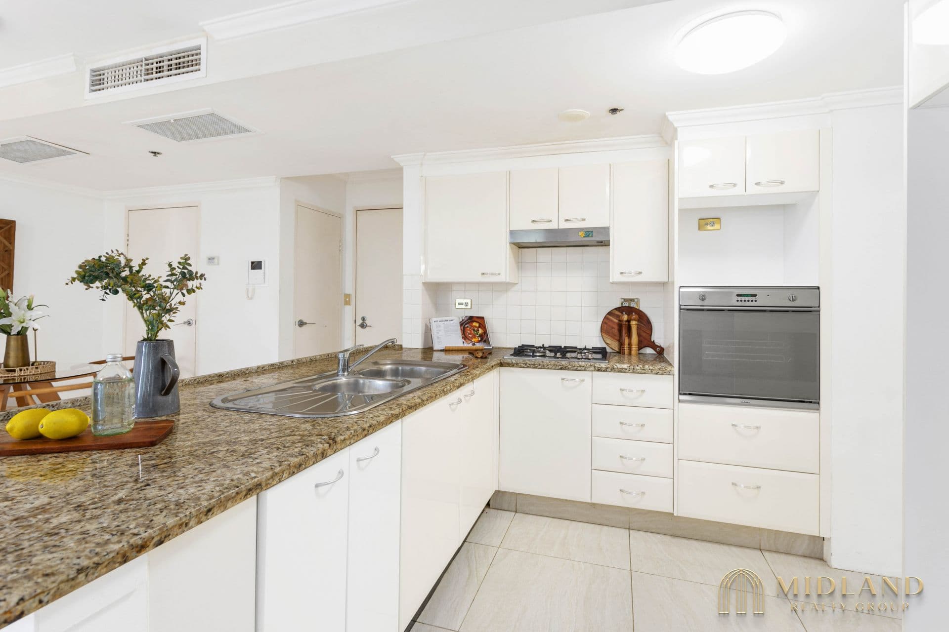 158/323 Forest Road, Hurstville, Hurstville - Thumbnail 3