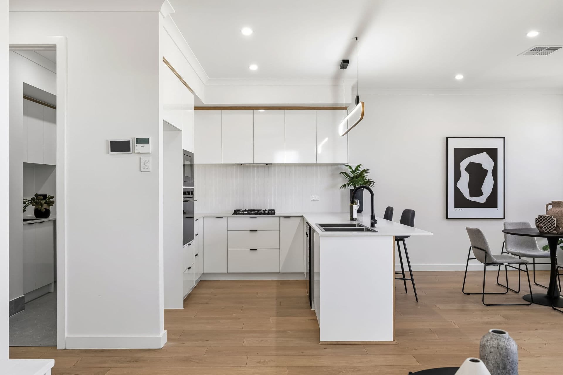 1 Alicante Avenue, Wynn Vale - Thumbnail 3