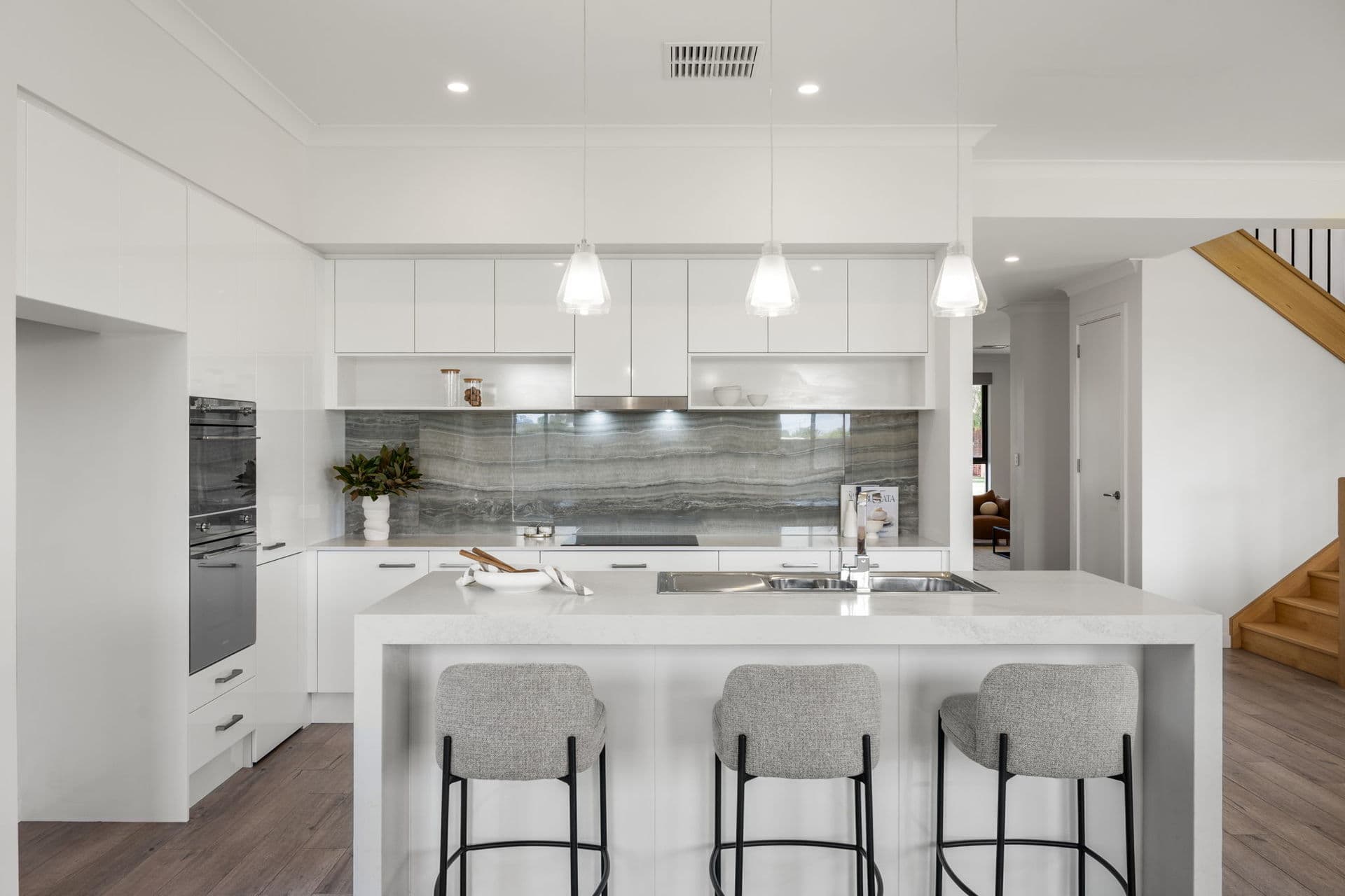 14 Wallis Street, West Beach - Thumbnail 2