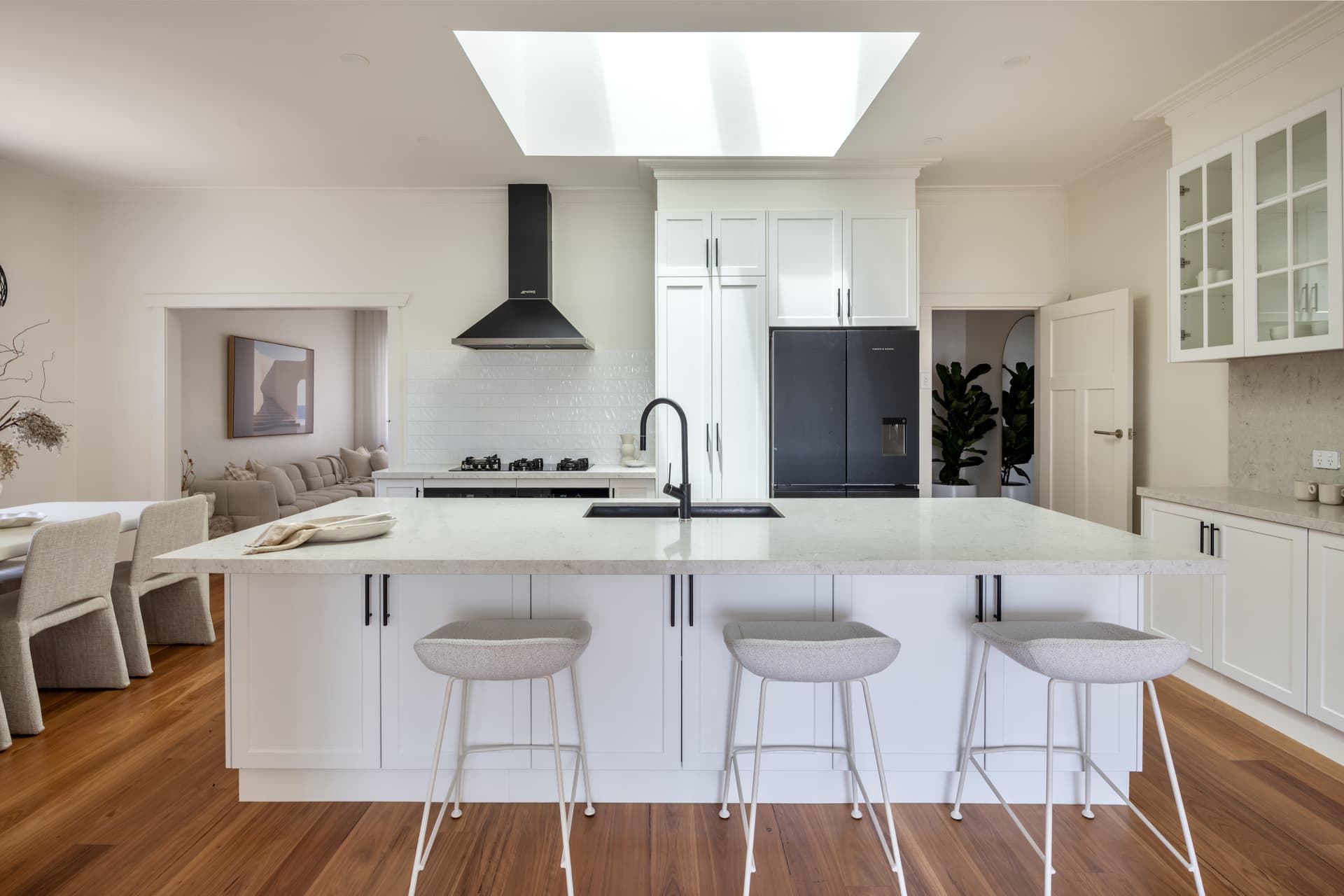 33 Helmsdale Avenue, Glengowrie - Thumbnail 2
