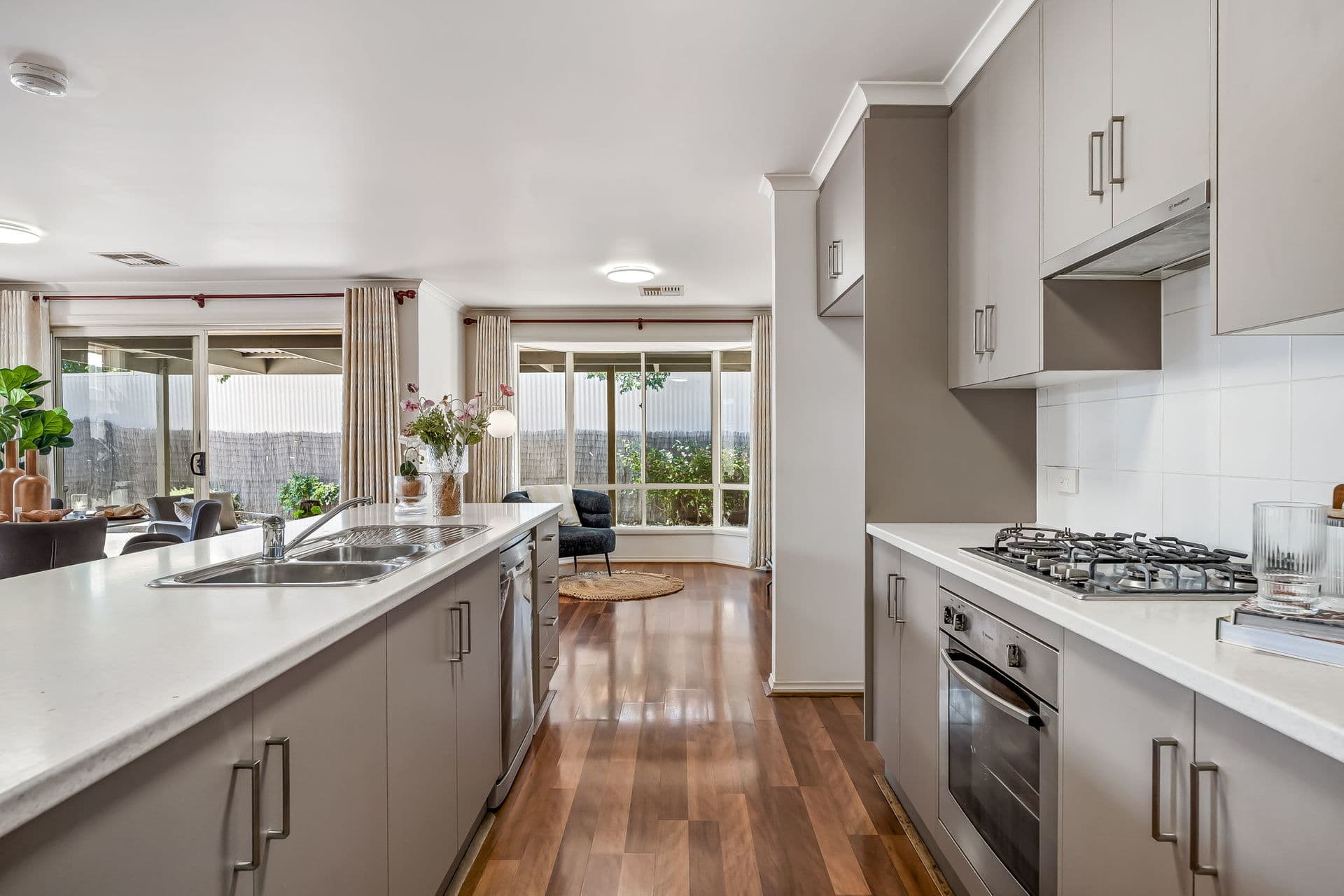27A Raggatt Crescent, Mitchell Park - Thumbnail 4