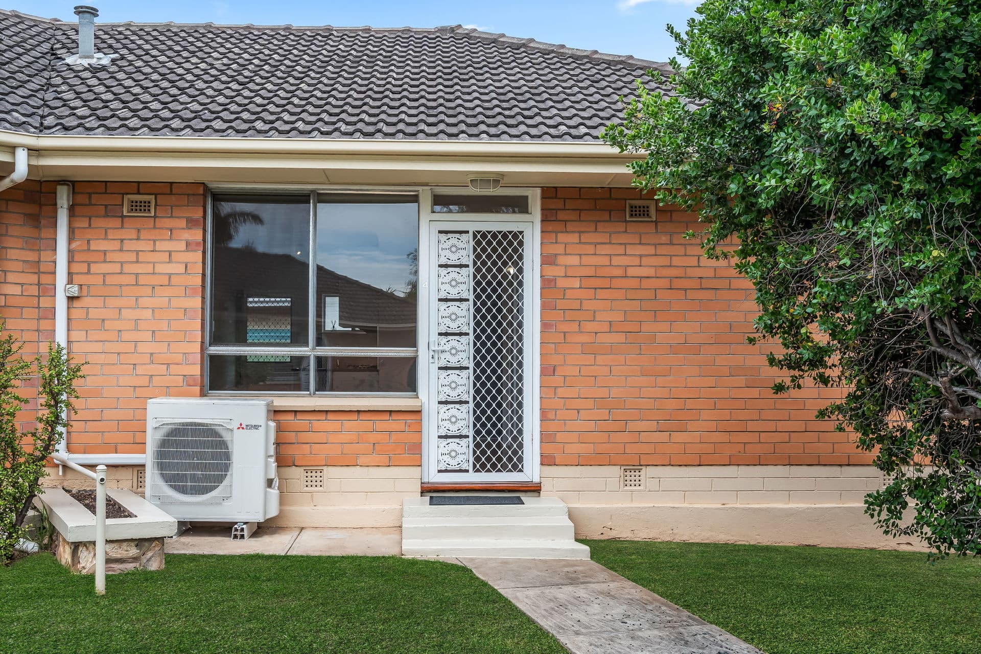 1/4 Seawynd Court, Seacliff Park - Image 1