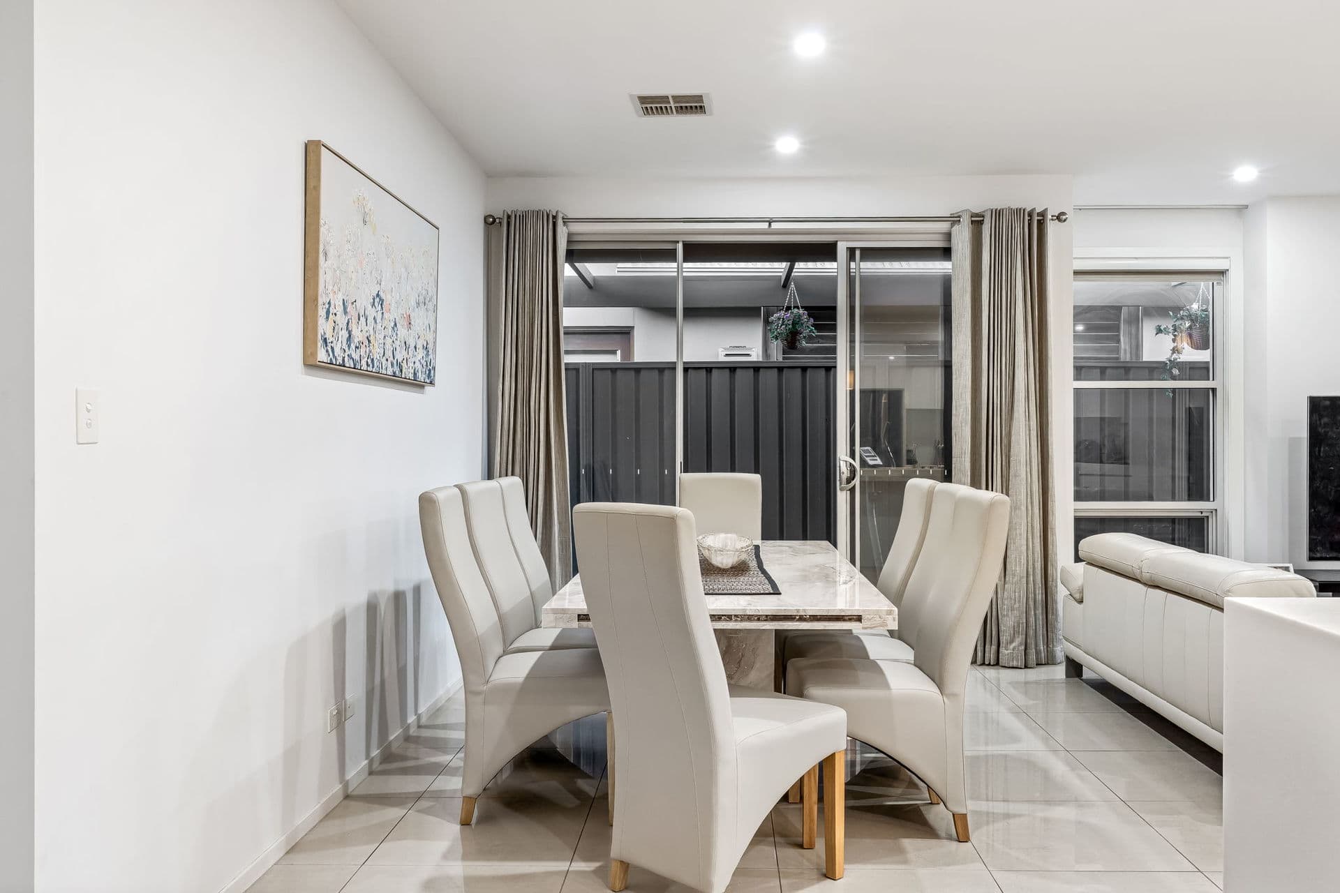 5 The Strand, Lightsview - Thumbnail 8
