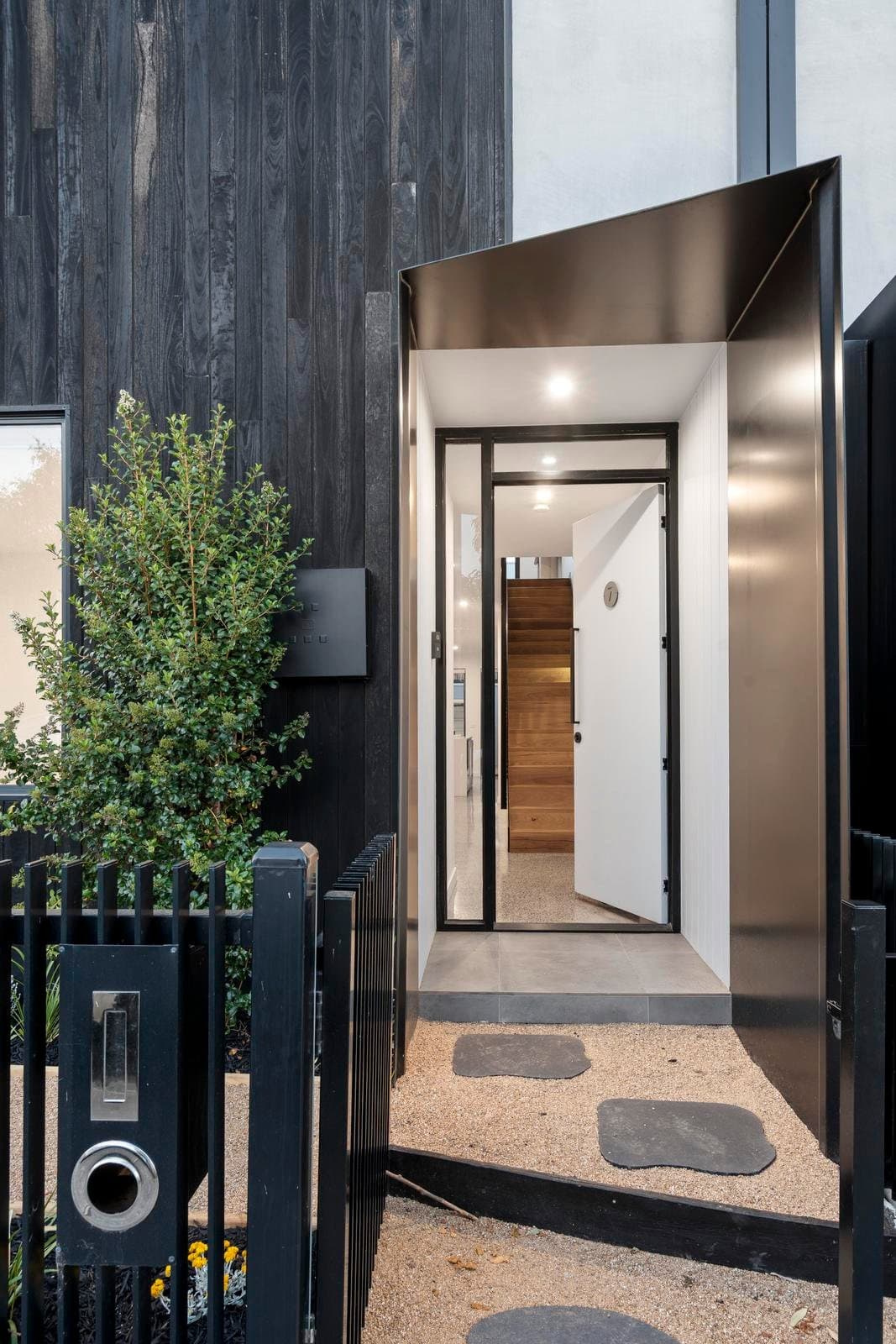7 Eunson Avenue, Northcote VIC 3070, Northcote - Thumbnail 3