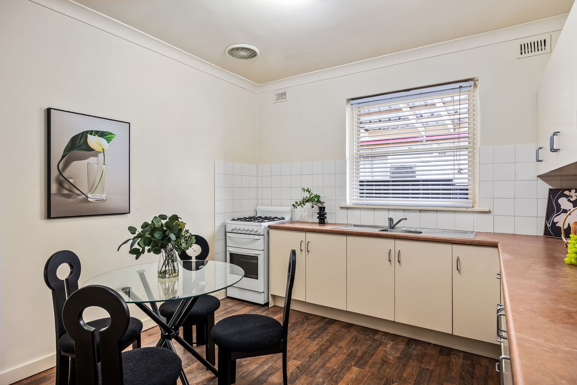 8 Turnbull Road, Enfield - Thumbnail 5