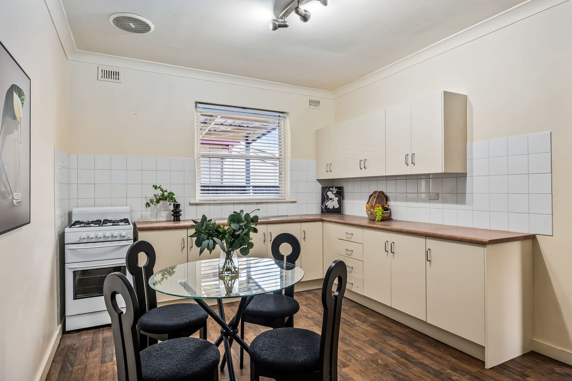 8 Turnbull Road, Enfield - Thumbnail 6